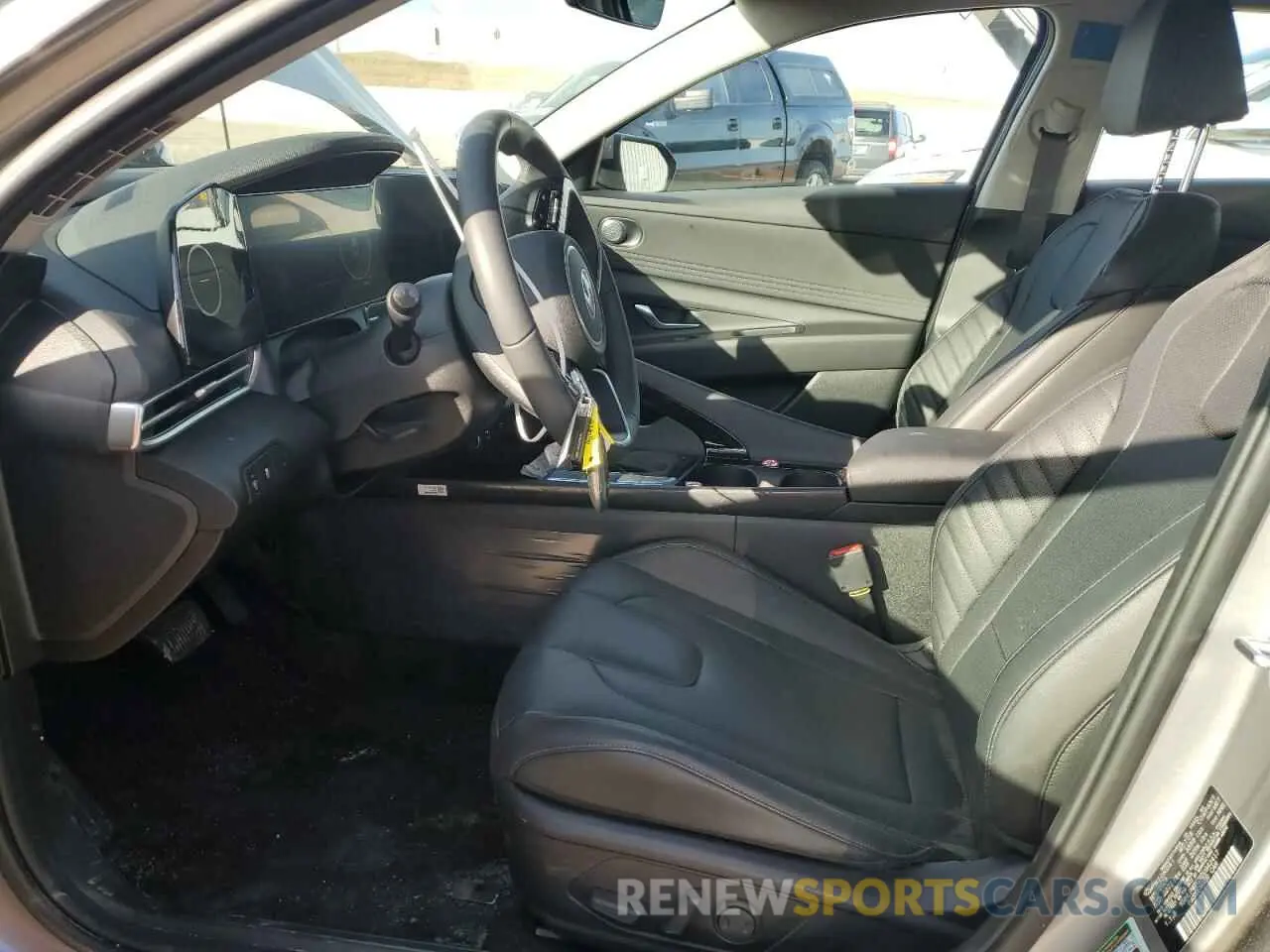 7 Photograph of a damaged car KMHLP4DG9SU942417 HYUNDAI ELANTRA 2025
