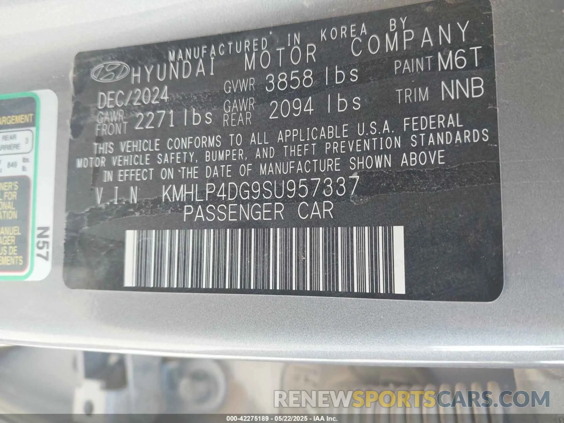 9 Photograph of a damaged car KMHLP4DG9SU957337 HYUNDAI ELANTRA 2025