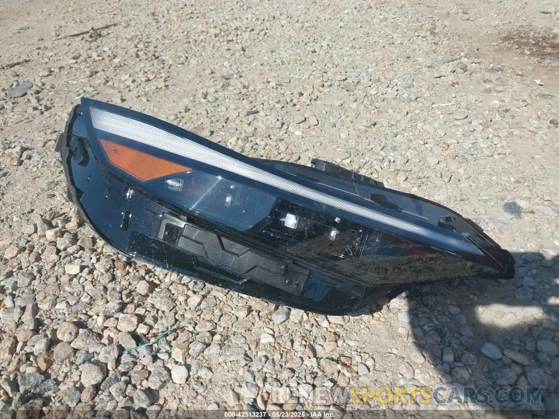 12 Photograph of a damaged car KMHLP4DGXSU959372 HYUNDAI ELANTRA 2025