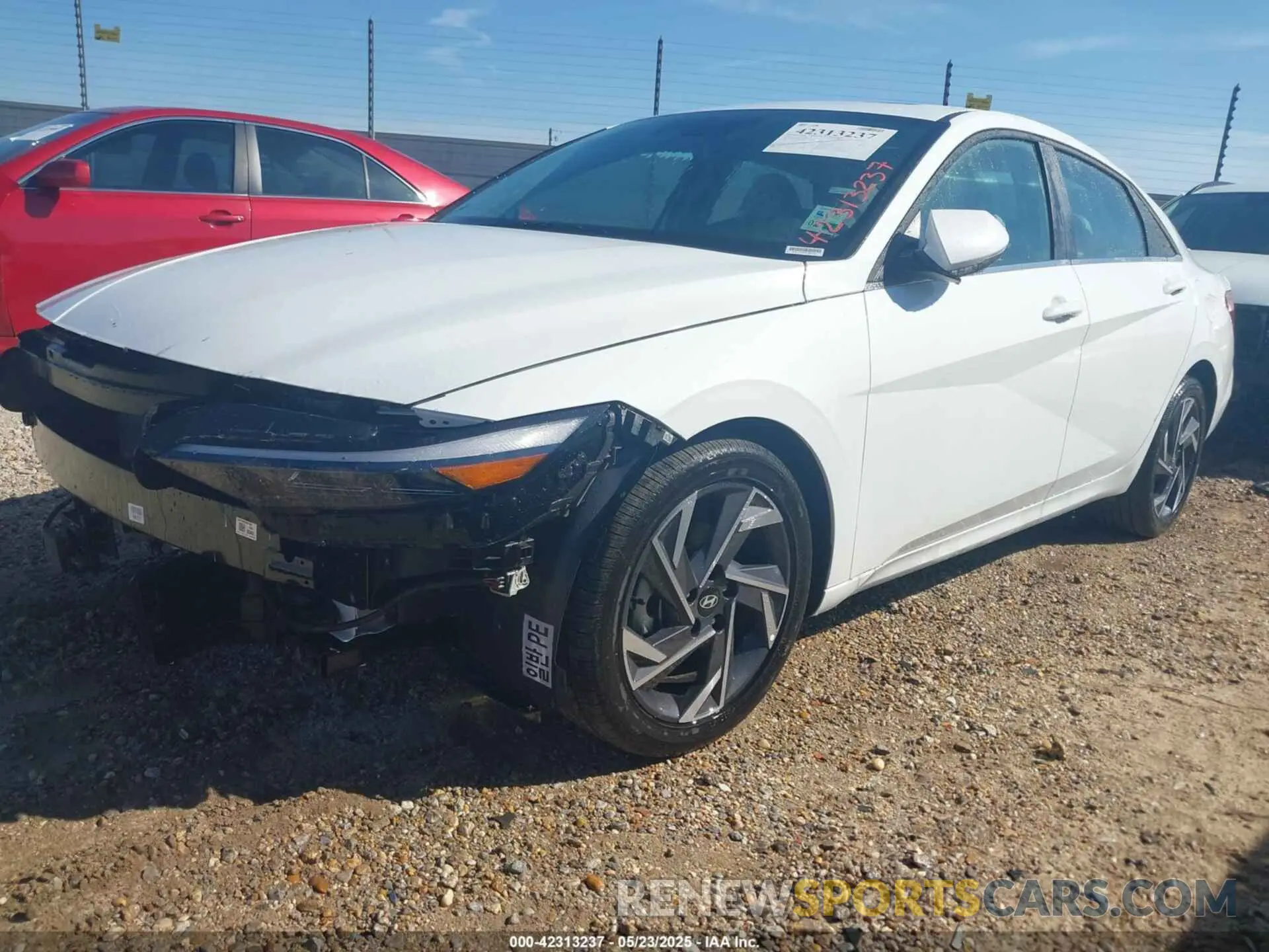 2 Photograph of a damaged car KMHLP4DGXSU959372 HYUNDAI ELANTRA 2025