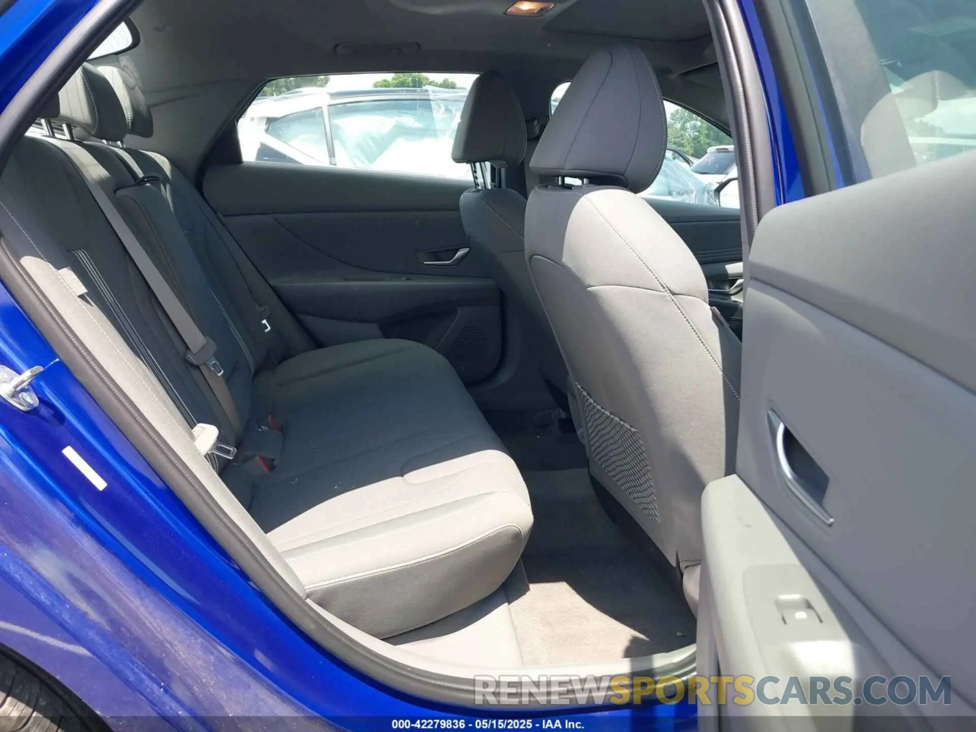 8 Photograph of a damaged car KMHLS4DG0SU856413 HYUNDAI ELANTRA 2025