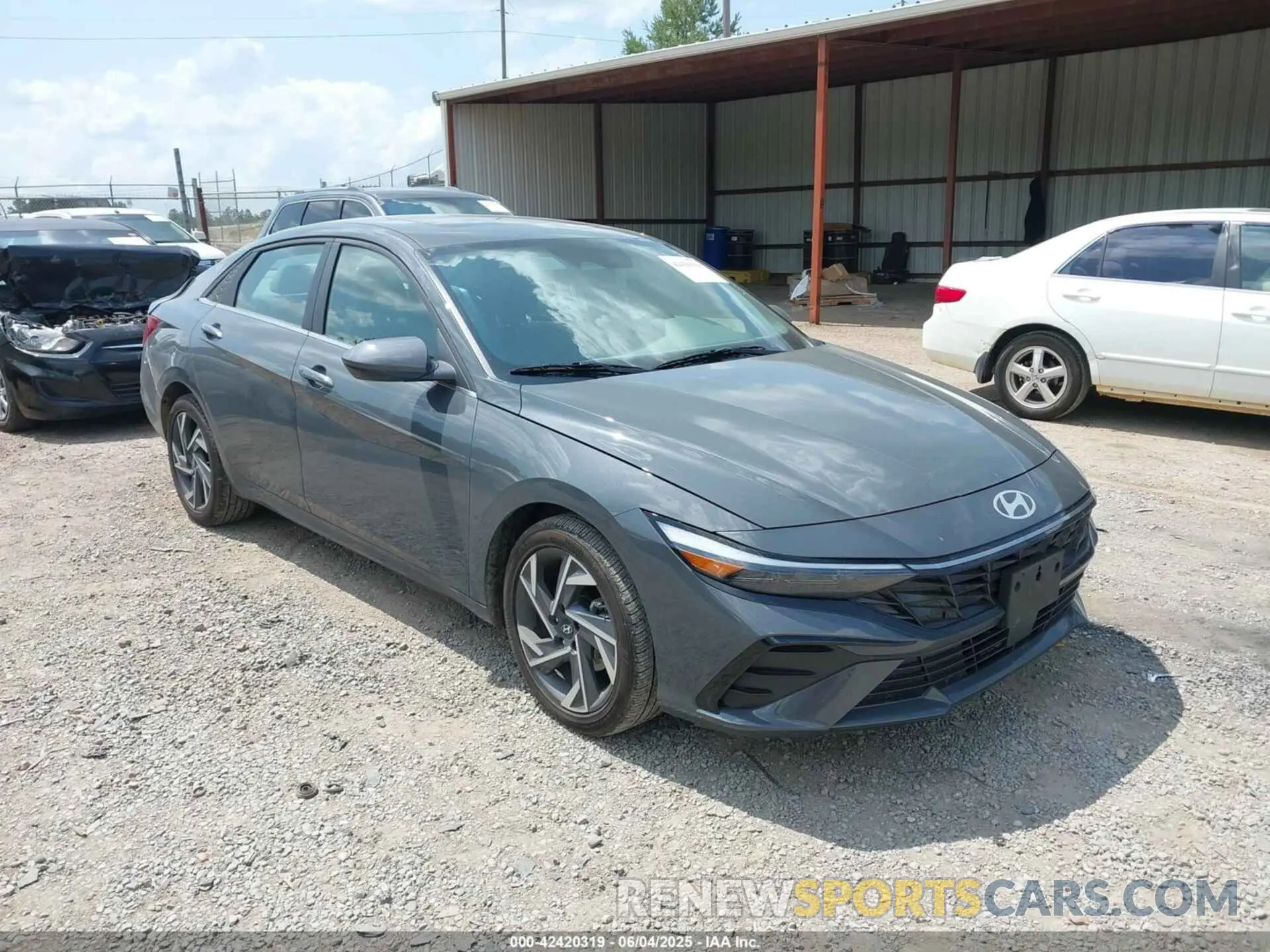 1 Photograph of a damaged car KMHLS4DG0SU859747 HYUNDAI ELANTRA 2025
