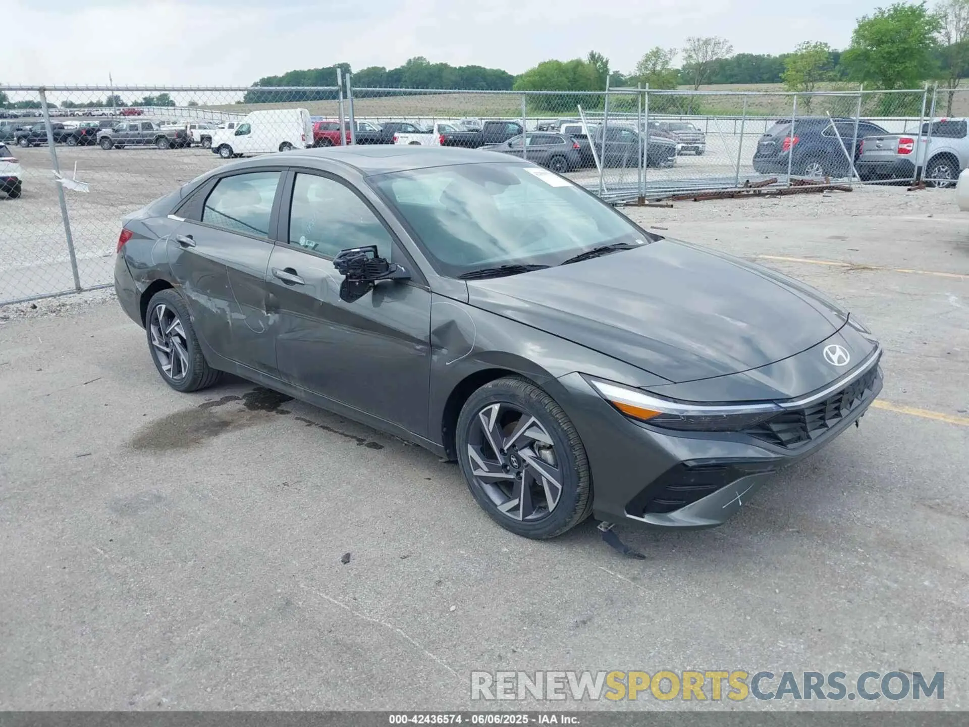 1 Photograph of a damaged car KMHLS4DG0SU949674 HYUNDAI ELANTRA 2025