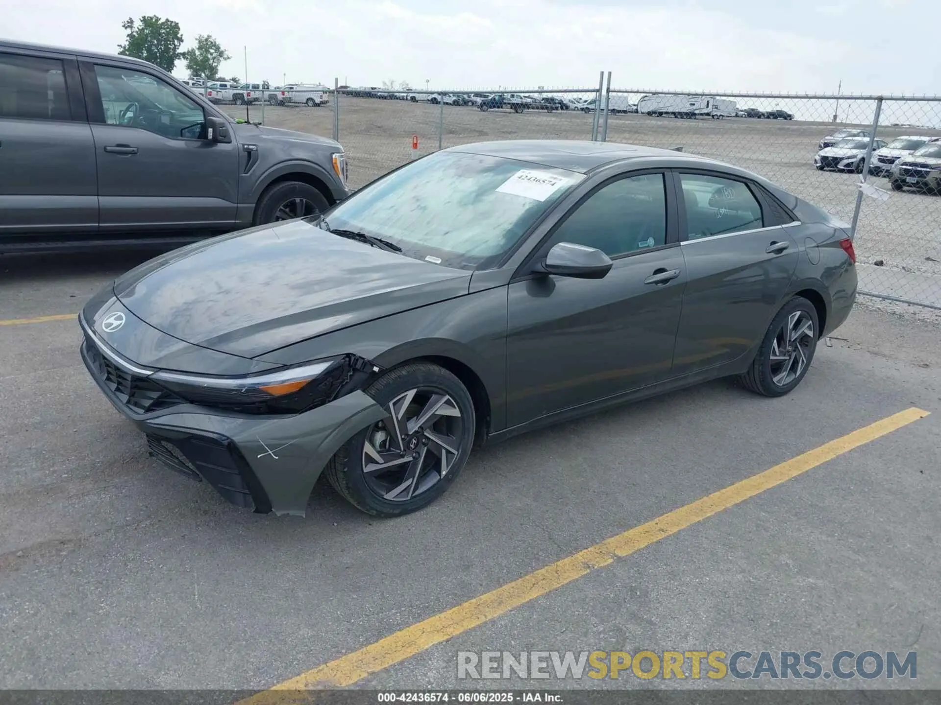 2 Photograph of a damaged car KMHLS4DG0SU949674 HYUNDAI ELANTRA 2025