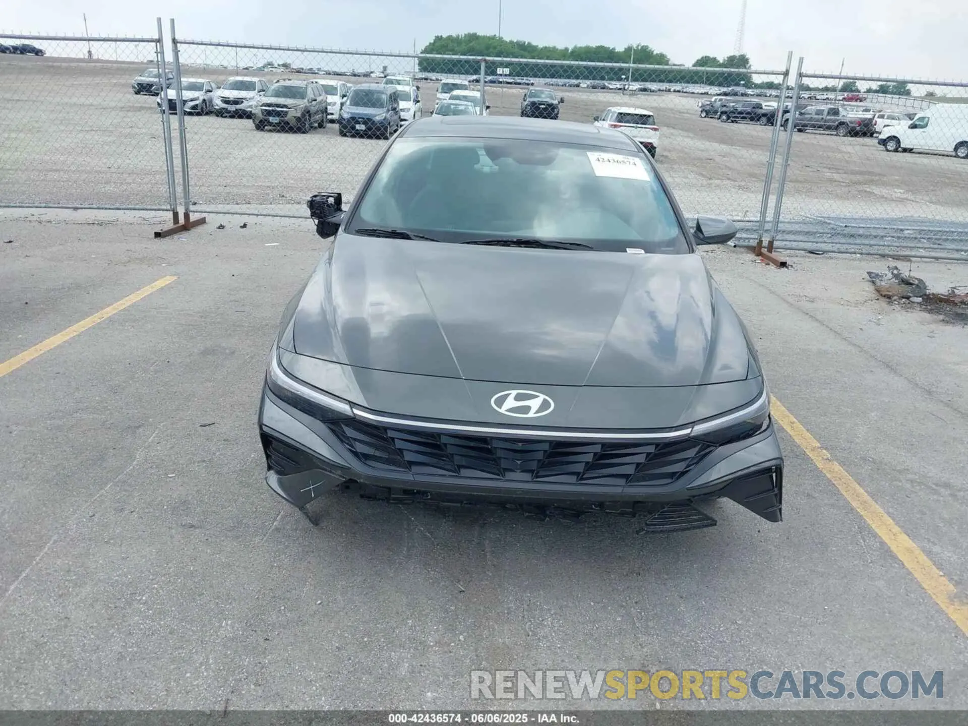 6 Photograph of a damaged car KMHLS4DG0SU949674 HYUNDAI ELANTRA 2025