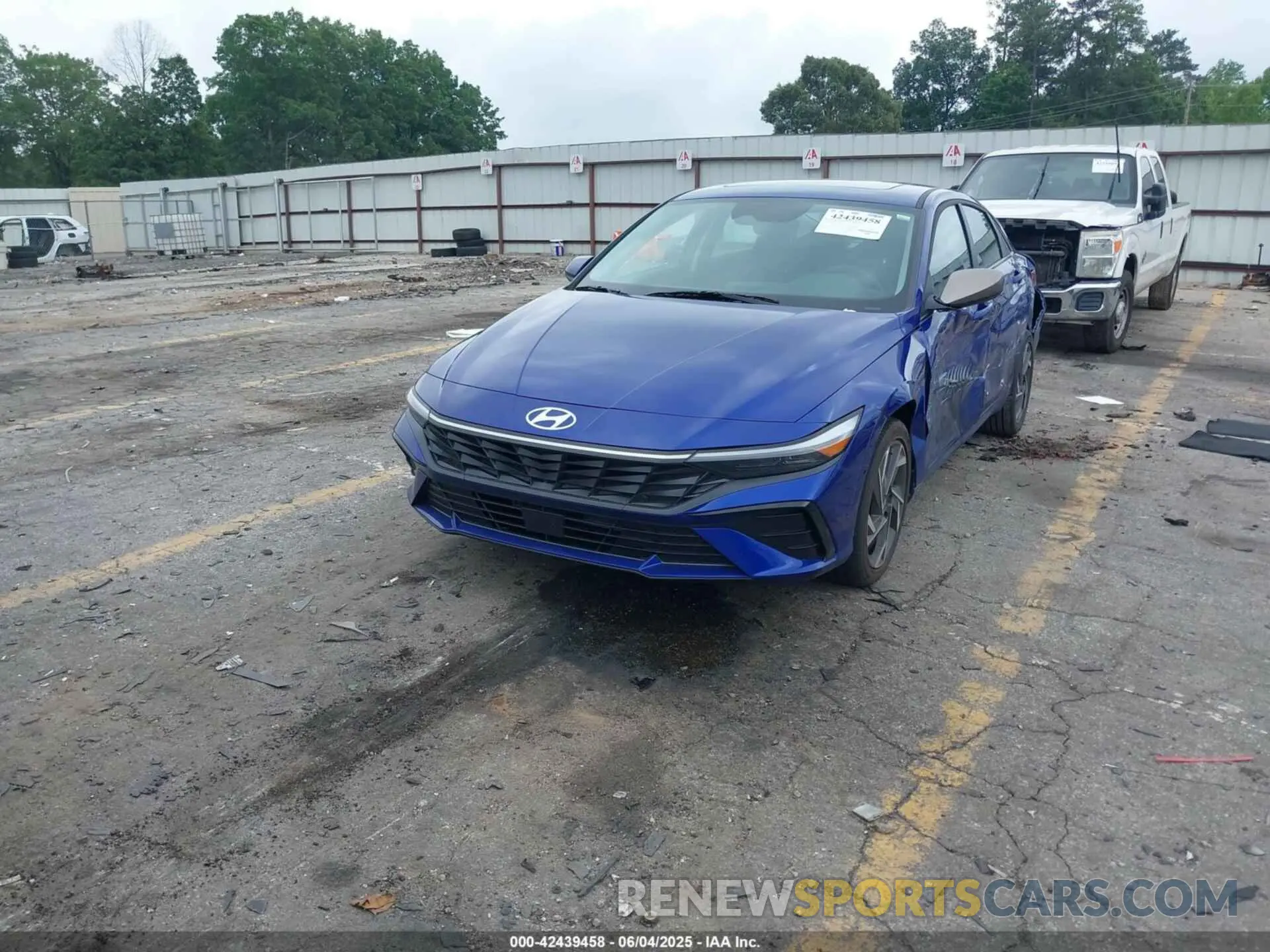 2 Photograph of a damaged car KMHLS4DG0SU966362 HYUNDAI ELANTRA 2025