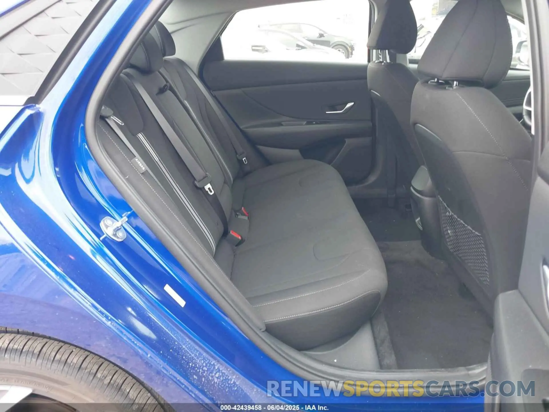 8 Photograph of a damaged car KMHLS4DG0SU966362 HYUNDAI ELANTRA 2025