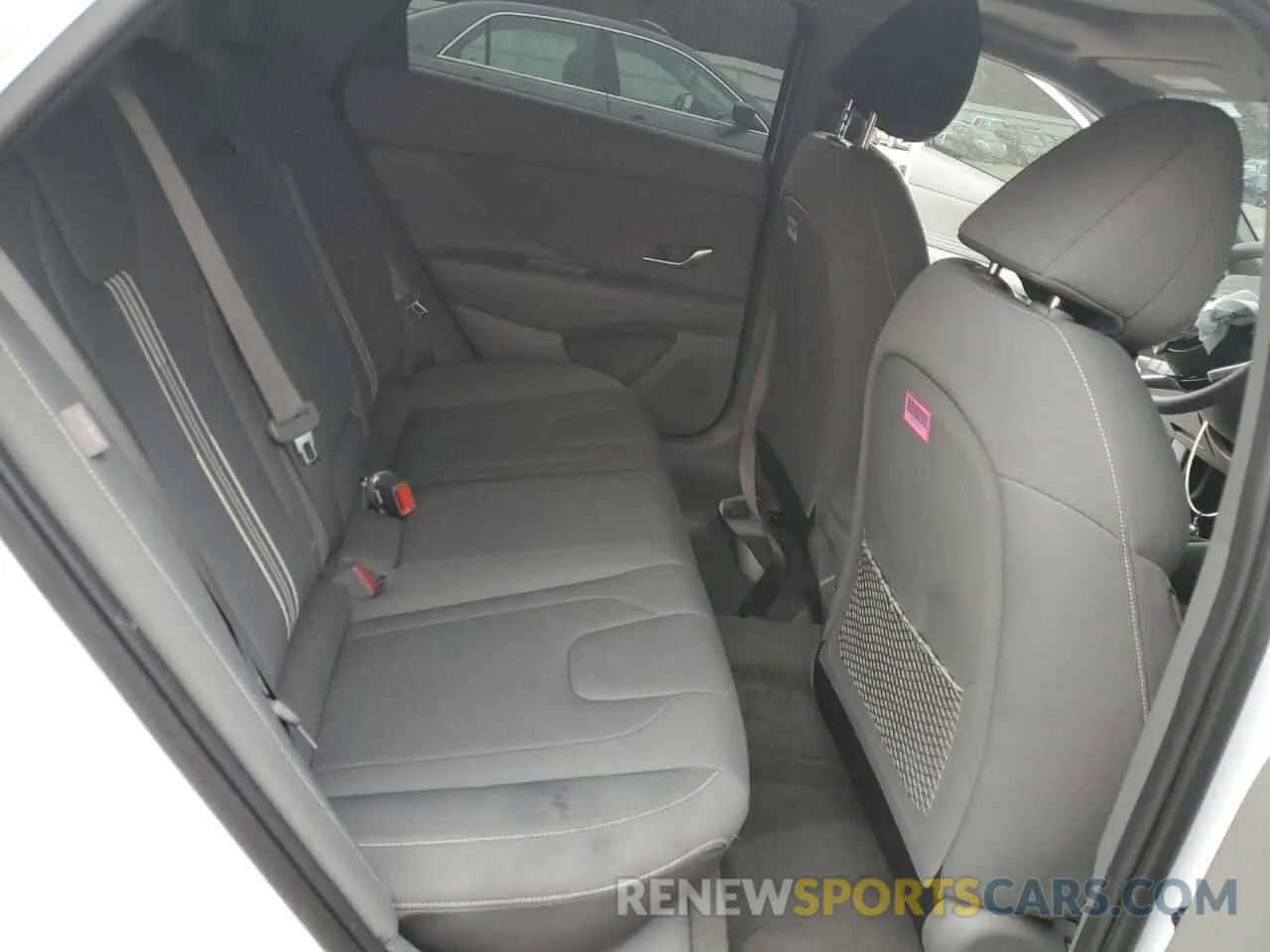 10 Photograph of a damaged car KMHLS4DG2SU858311 HYUNDAI ELANTRA 2025