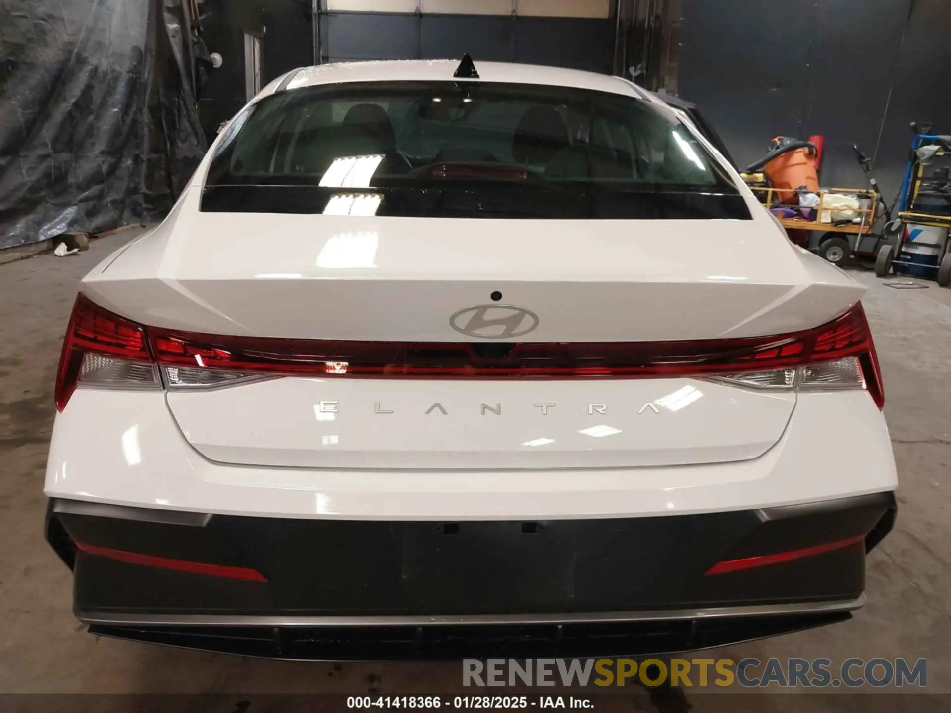 16 Photograph of a damaged car KMHLS4DG2SU895603 HYUNDAI ELANTRA 2025