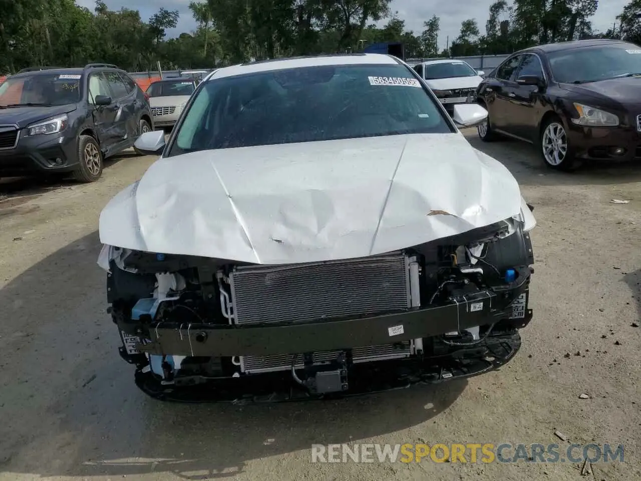 5 Photograph of a damaged car KMHLS4DG2SU920869 HYUNDAI ELANTRA 2025