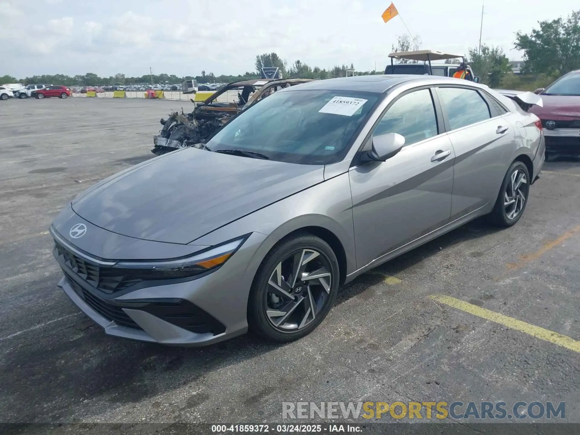 2 Photograph of a damaged car KMHLS4DG2SU930026 HYUNDAI ELANTRA 2025