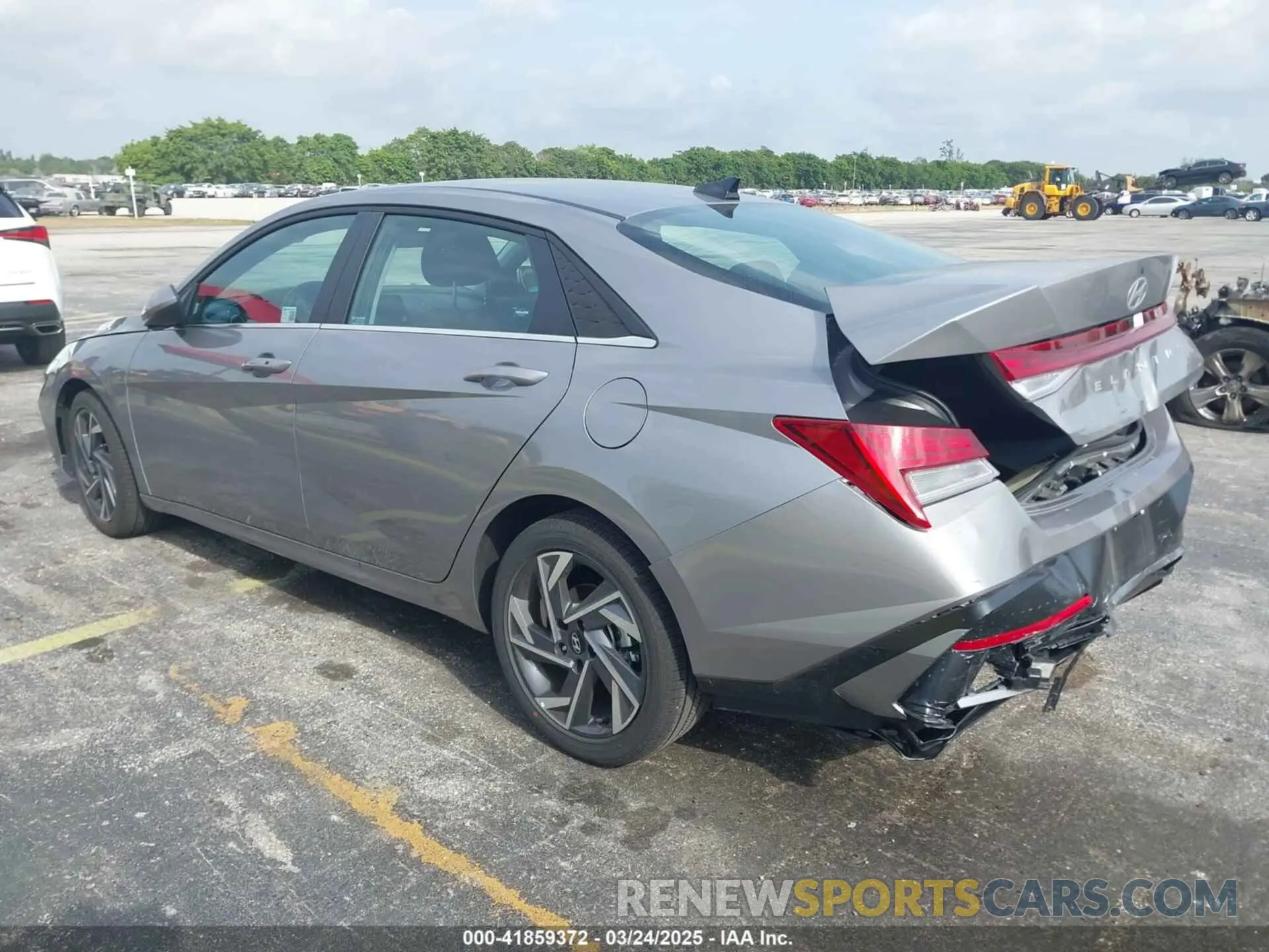 3 Photograph of a damaged car KMHLS4DG2SU930026 HYUNDAI ELANTRA 2025