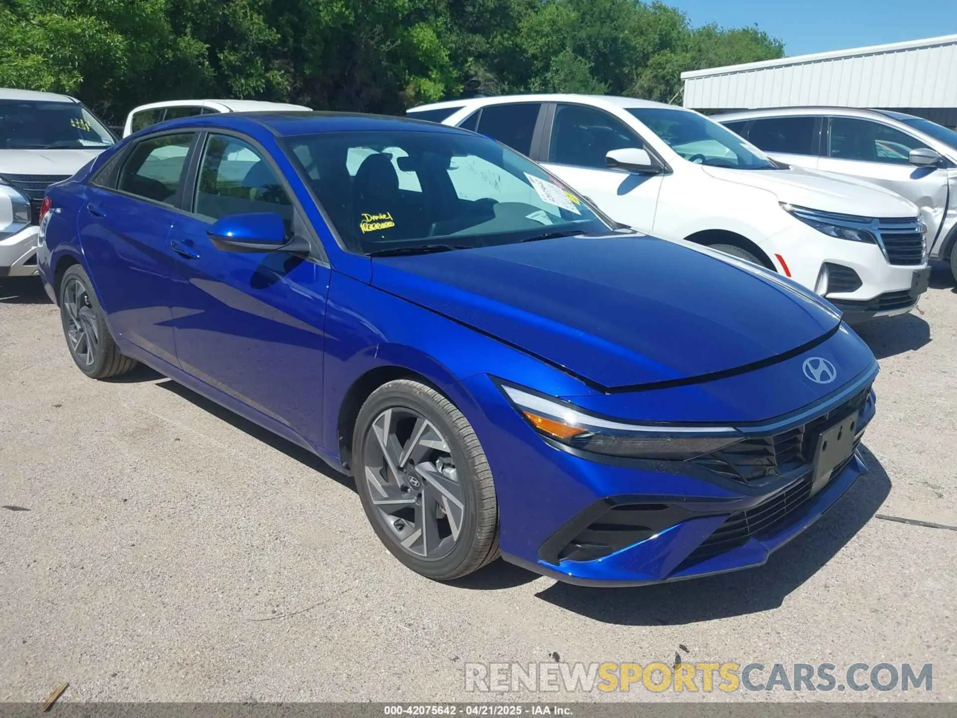 1 Photograph of a damaged car KMHLS4DG2SU965777 HYUNDAI ELANTRA 2025