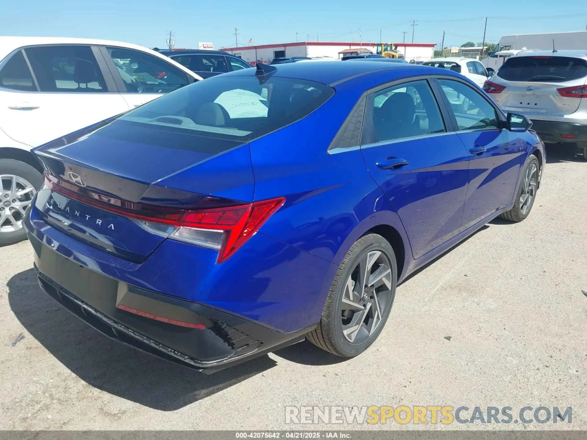 4 Photograph of a damaged car KMHLS4DG2SU965777 HYUNDAI ELANTRA 2025