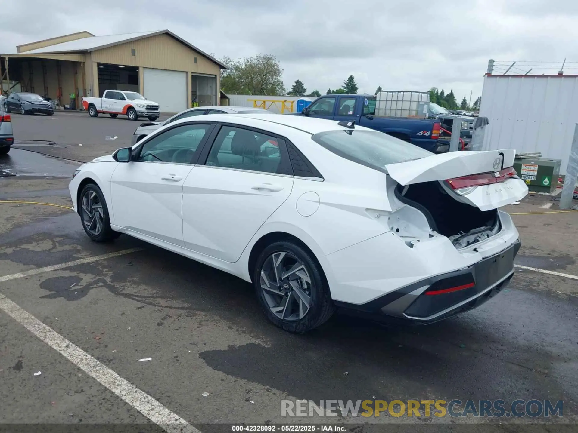 3 Photograph of a damaged car KMHLS4DG2SU986483 HYUNDAI ELANTRA 2025