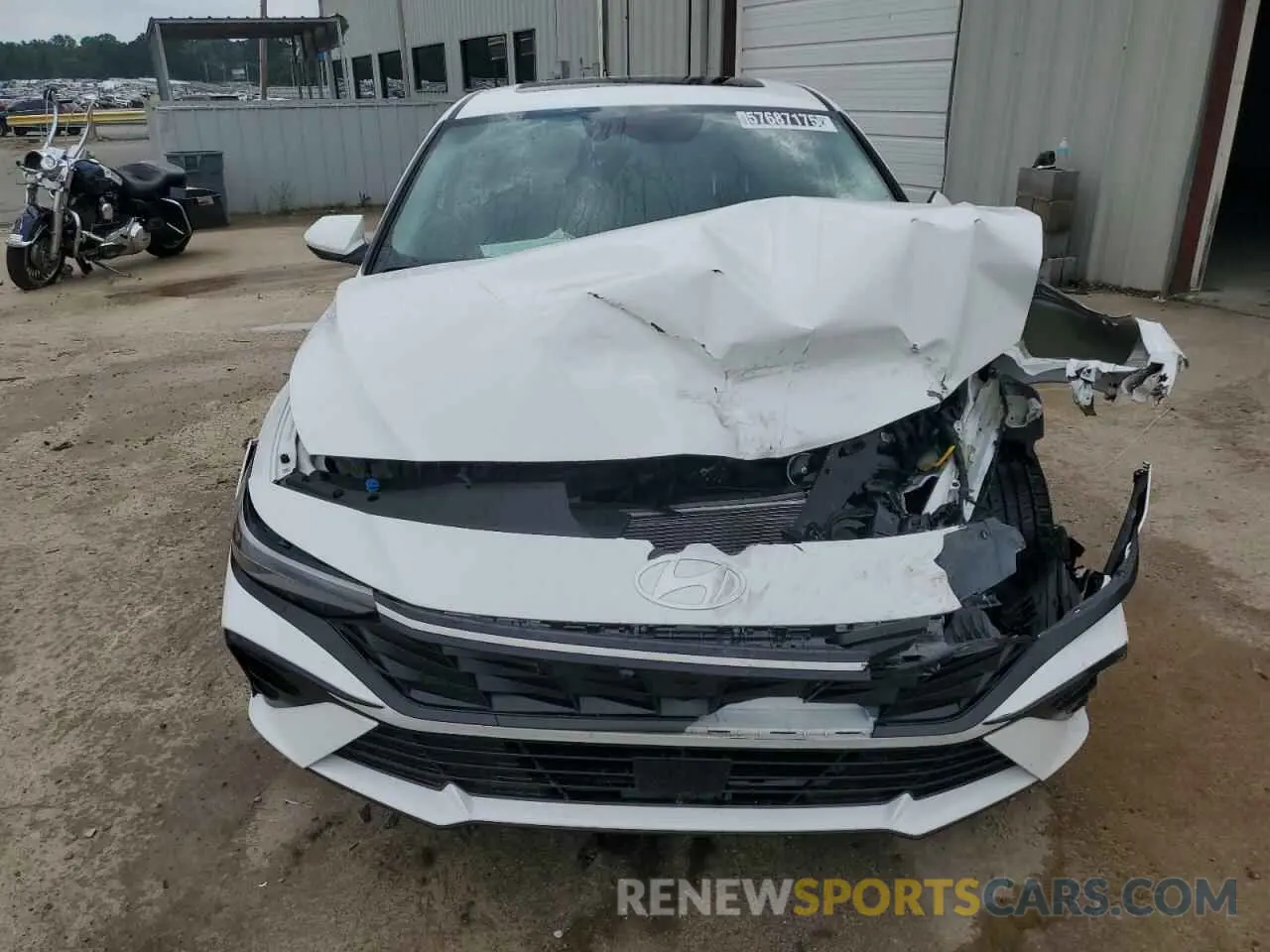 5 Photograph of a damaged car KMHLS4DG3SU858124 HYUNDAI ELANTRA 2025