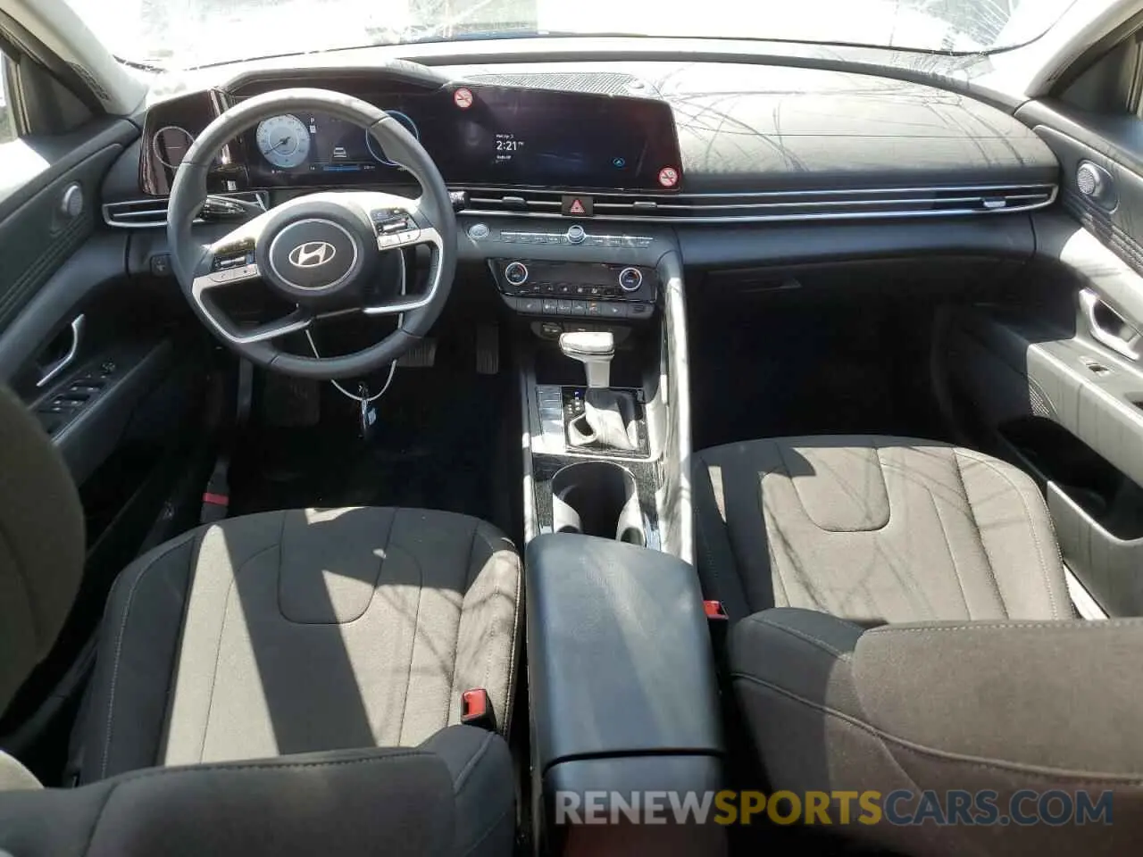 8 Photograph of a damaged car KMHLS4DG3SU905006 HYUNDAI ELANTRA 2025