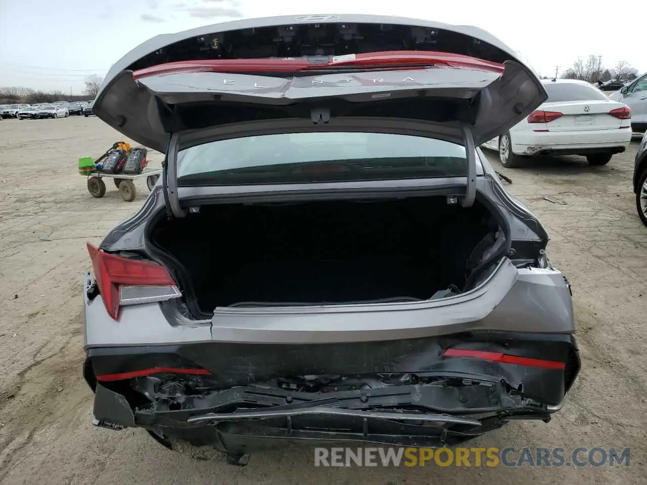 6 Photograph of a damaged car KMHLS4DG3SU950088 HYUNDAI ELANTRA 2025