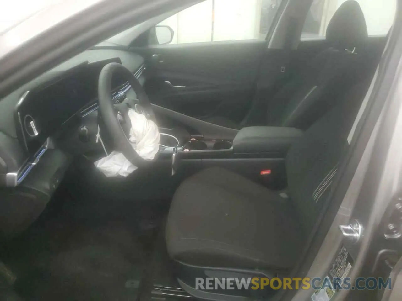7 Photograph of a damaged car KMHLS4DG4SU904155 HYUNDAI ELANTRA 2025