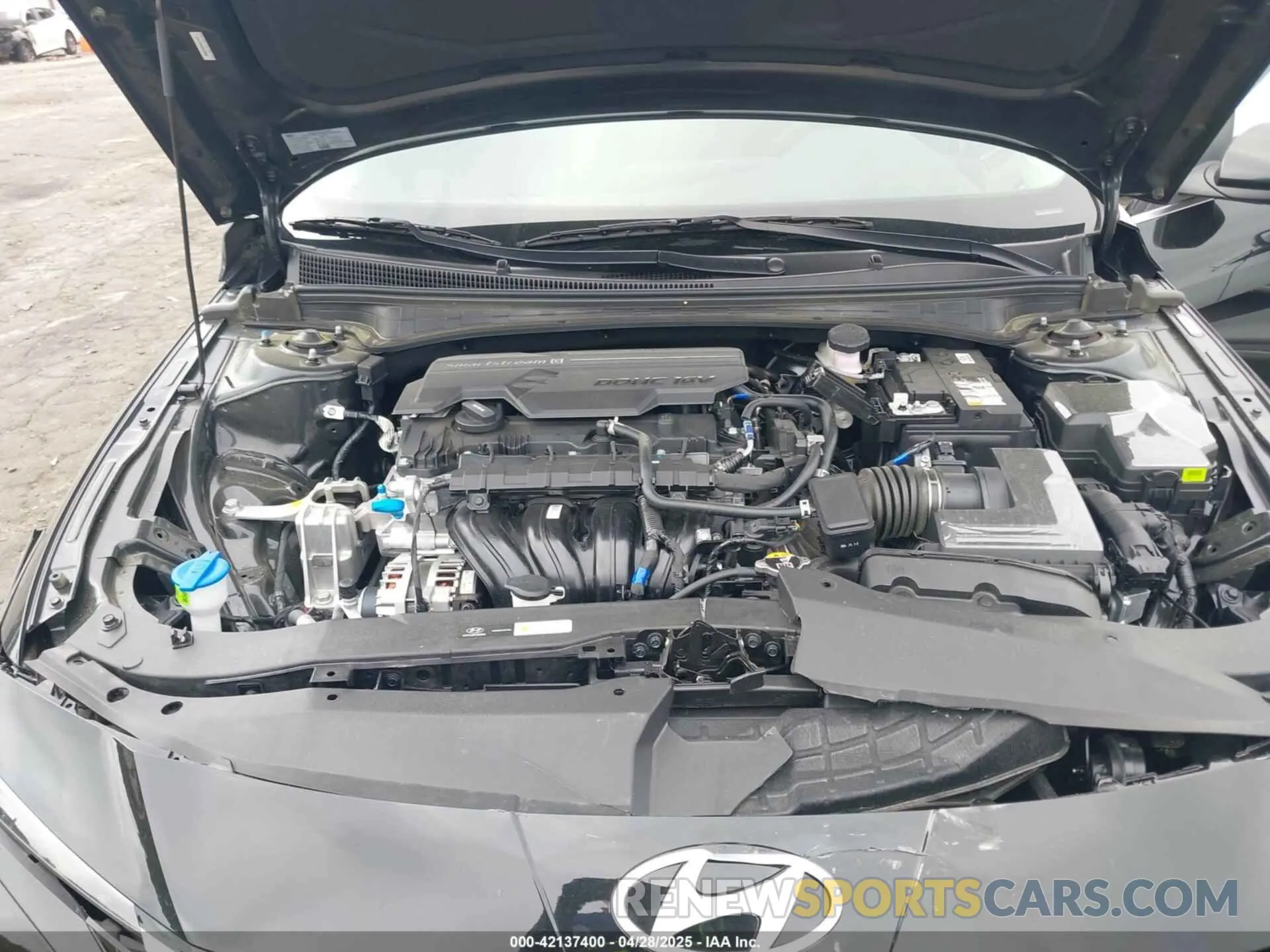 10 Photograph of a damaged car KMHLS4DG4SU938936 HYUNDAI ELANTRA 2025