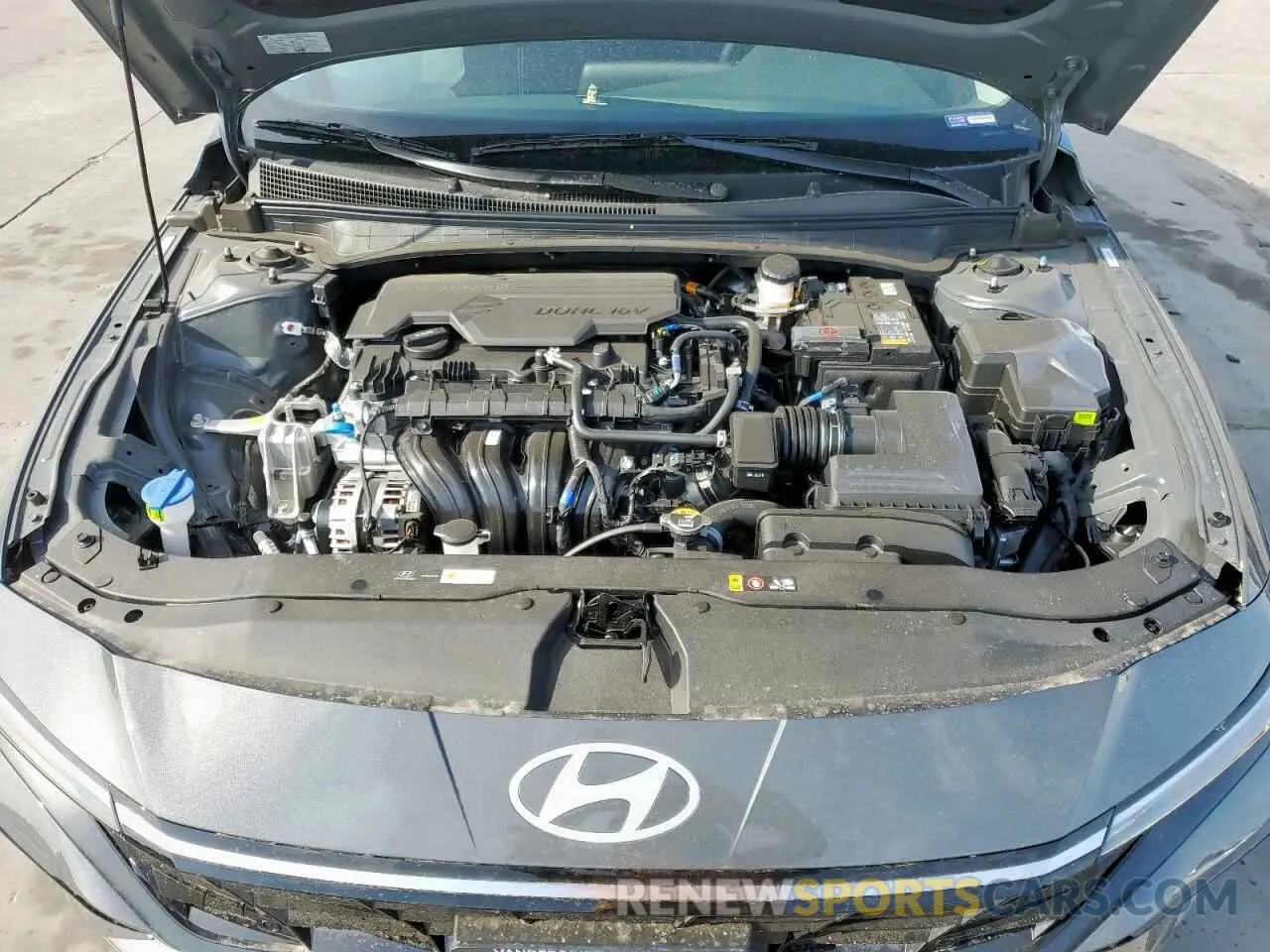 11 Photograph of a damaged car KMHLS4DG4SU952223 HYUNDAI ELANTRA 2025