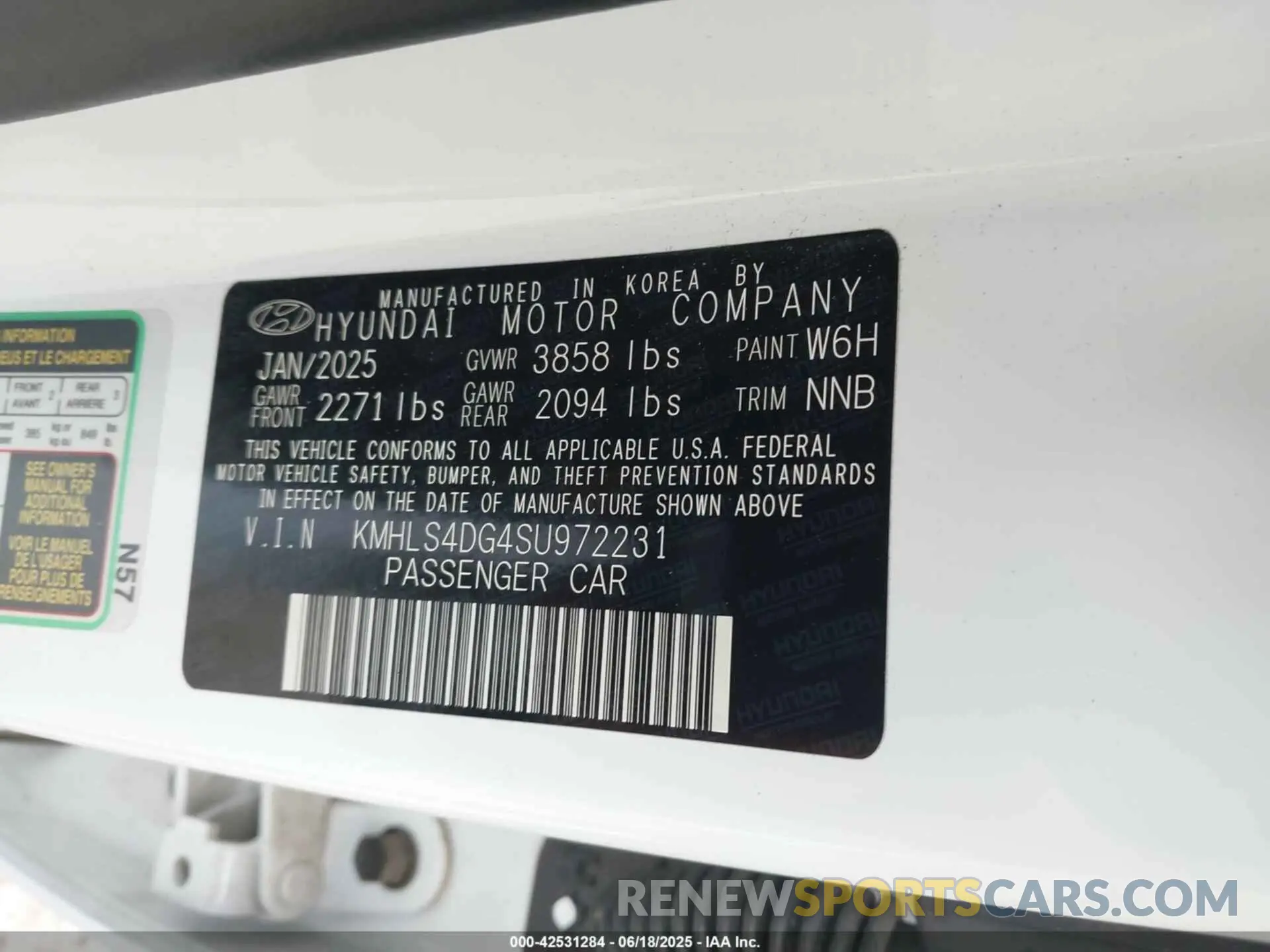 9 Photograph of a damaged car KMHLS4DG4SU972231 HYUNDAI ELANTRA 2025