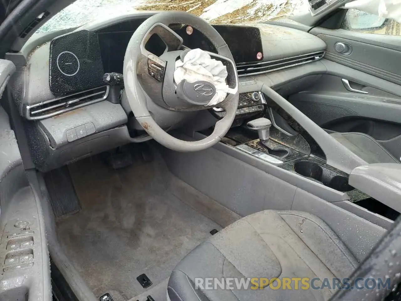 8 Photograph of a damaged car KMHLS4DG5SU904942 HYUNDAI ELANTRA 2025