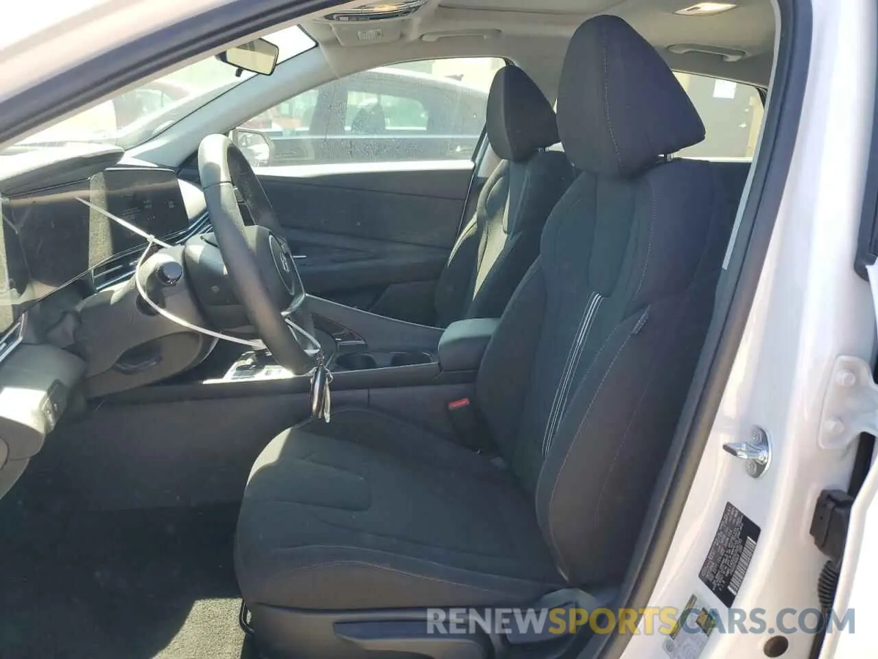 7 Photograph of a damaged car KMHLS4DG5SU906755 HYUNDAI ELANTRA 2025
