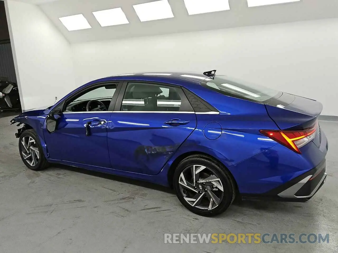 2 Photograph of a damaged car KMHLS4DG5SU907596 HYUNDAI ELANTRA 2025
