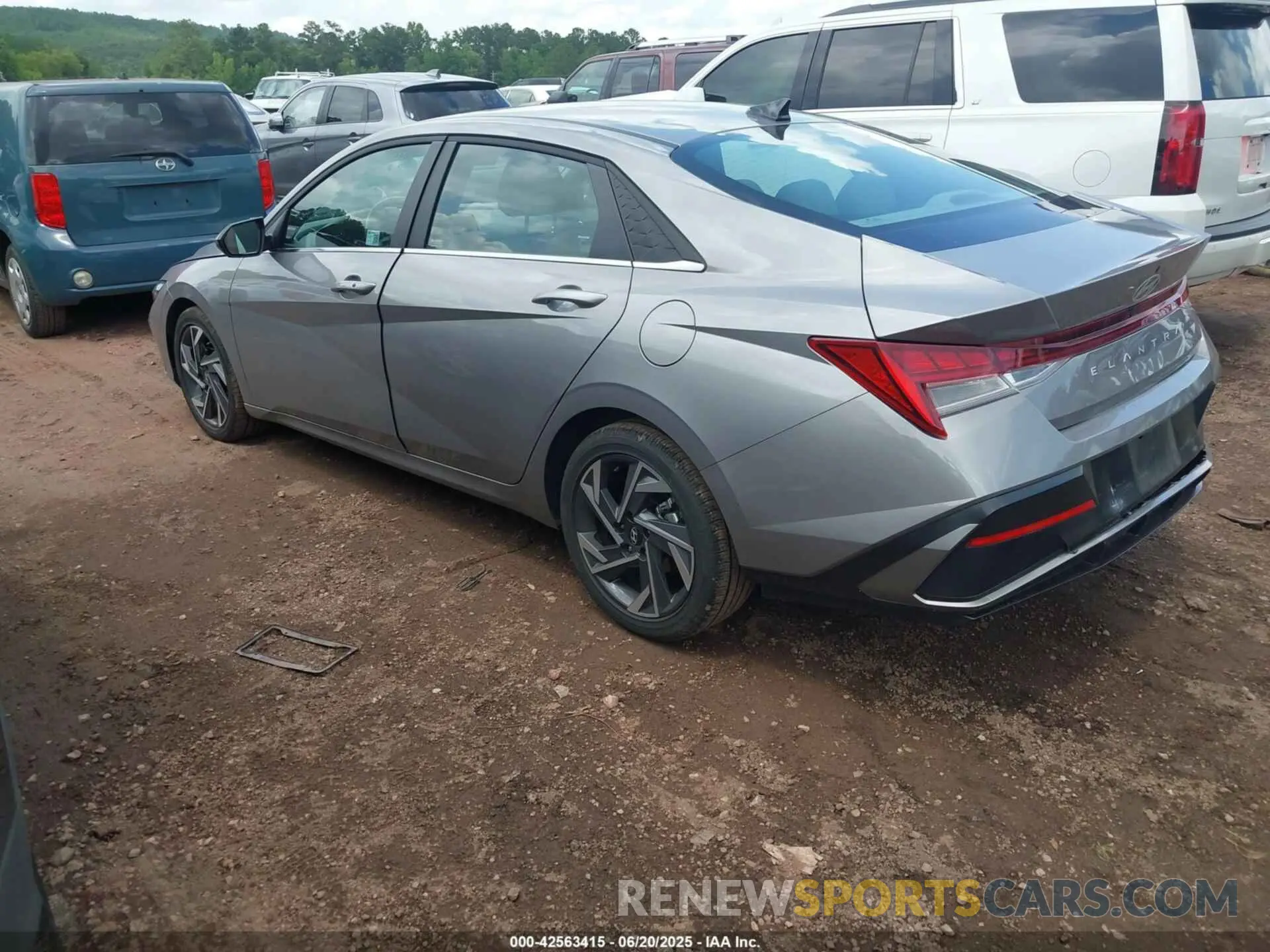3 Photograph of a damaged car KMHLS4DG5SU919506 HYUNDAI ELANTRA 2025