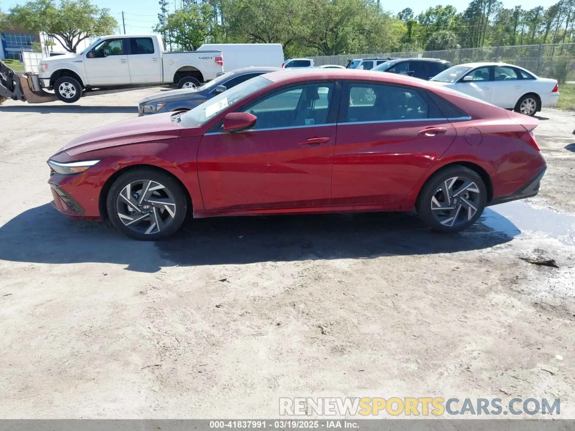 14 Photograph of a damaged car KMHLS4DG6SU904397 HYUNDAI ELANTRA 2025