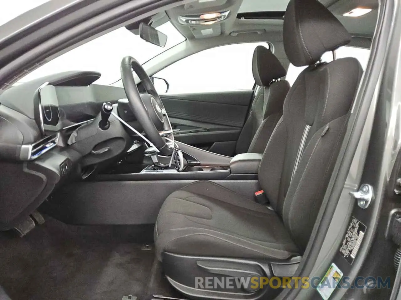 7 Photograph of a damaged car KMHLS4DG6SU909857 HYUNDAI ELANTRA 2025