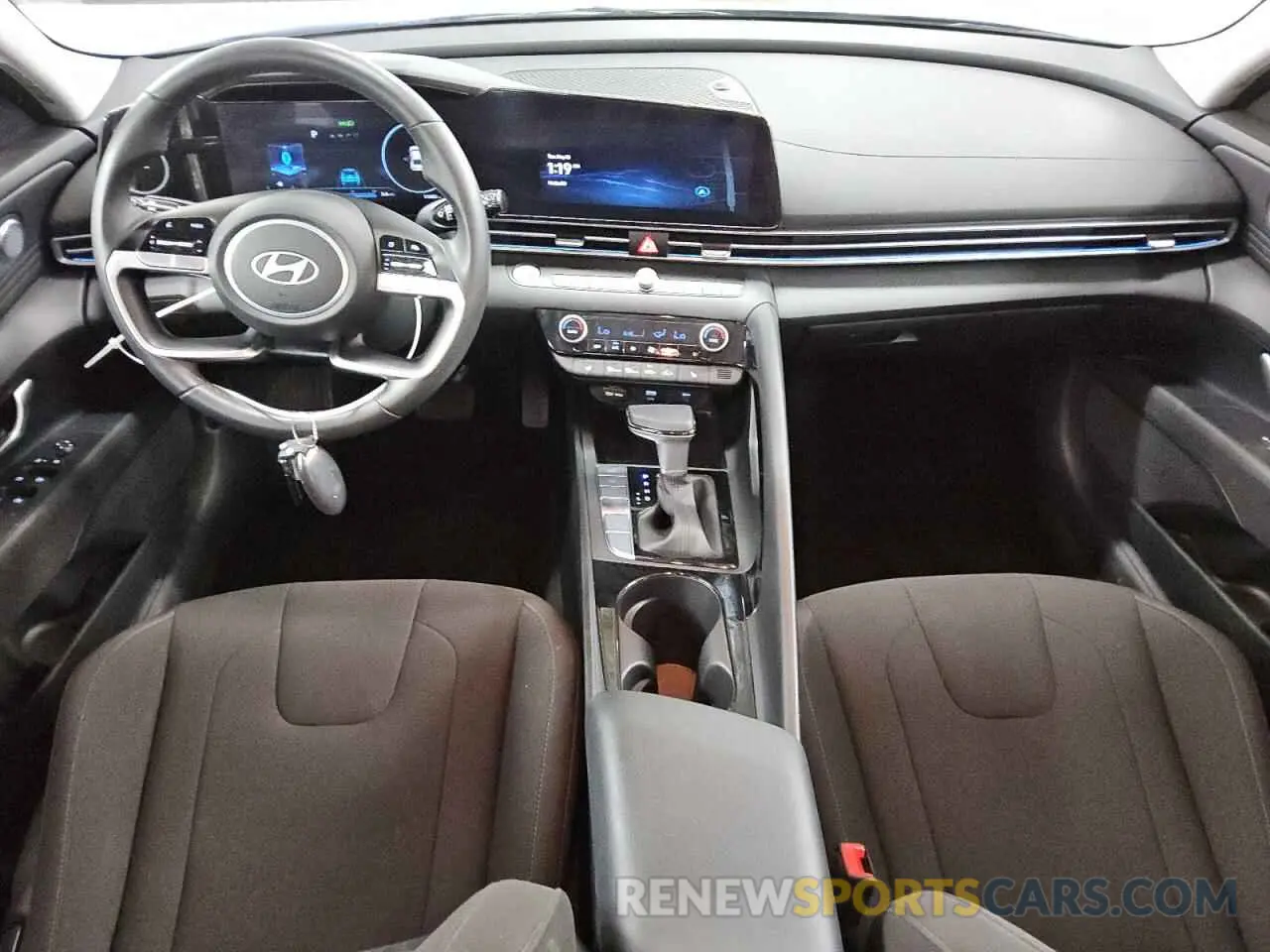 8 Photograph of a damaged car KMHLS4DG6SU909857 HYUNDAI ELANTRA 2025