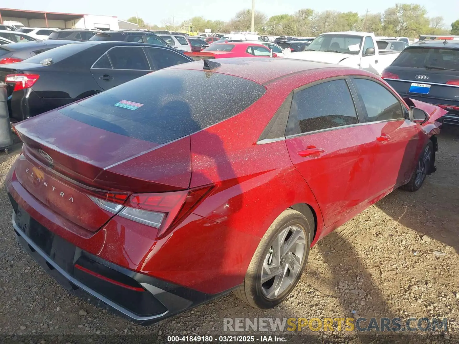 4 Photograph of a damaged car KMHLS4DG6SU911785 HYUNDAI ELANTRA 2025