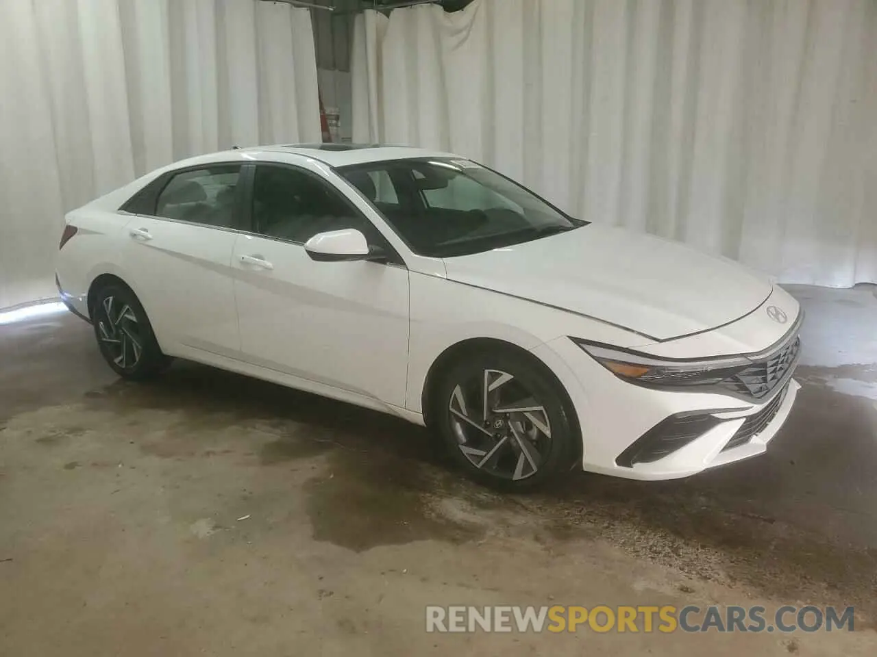 4 Photograph of a damaged car KMHLS4DG7SU856361 HYUNDAI ELANTRA 2025