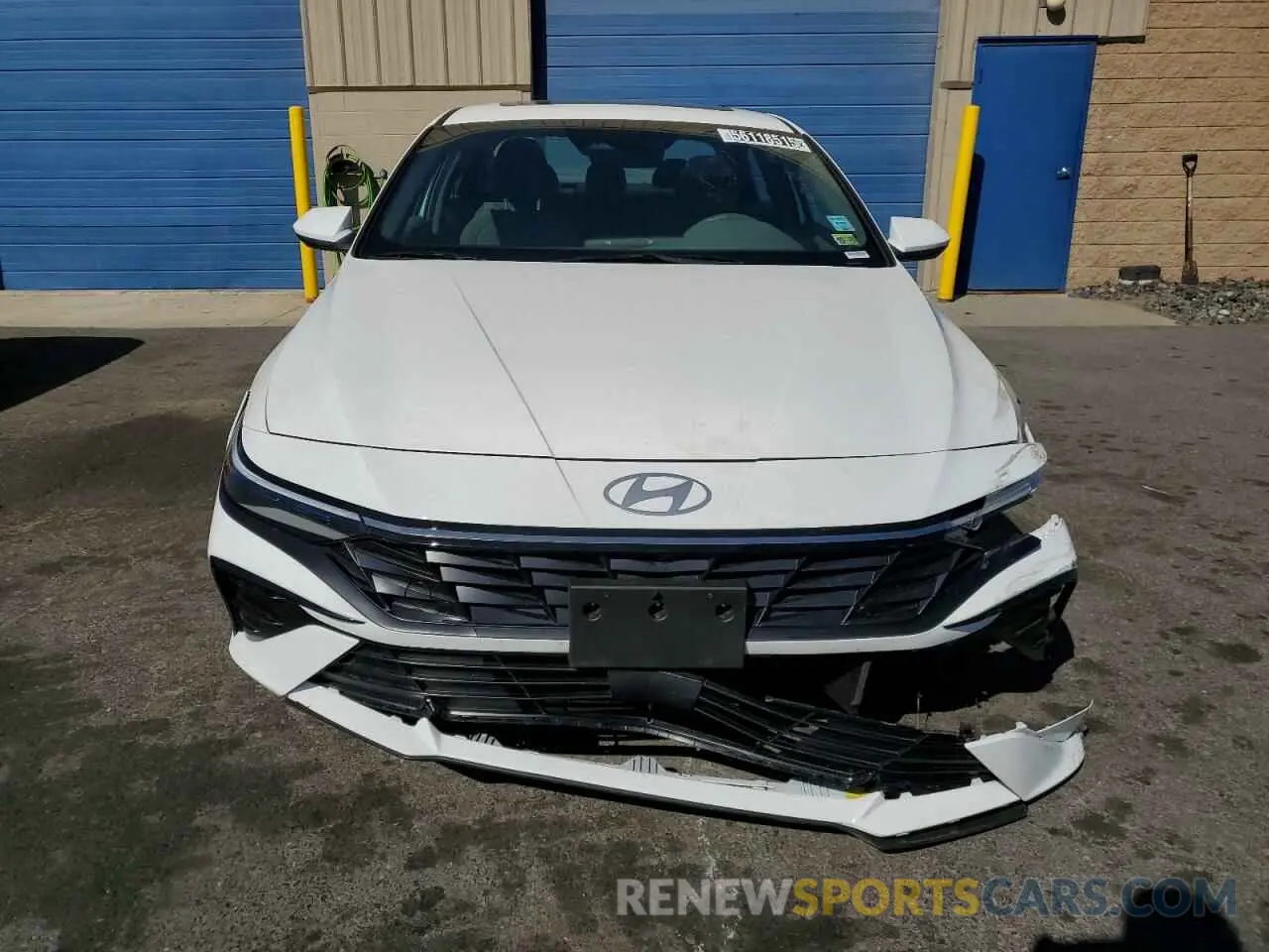 5 Photograph of a damaged car KMHLS4DG7SU861706 HYUNDAI ELANTRA 2025