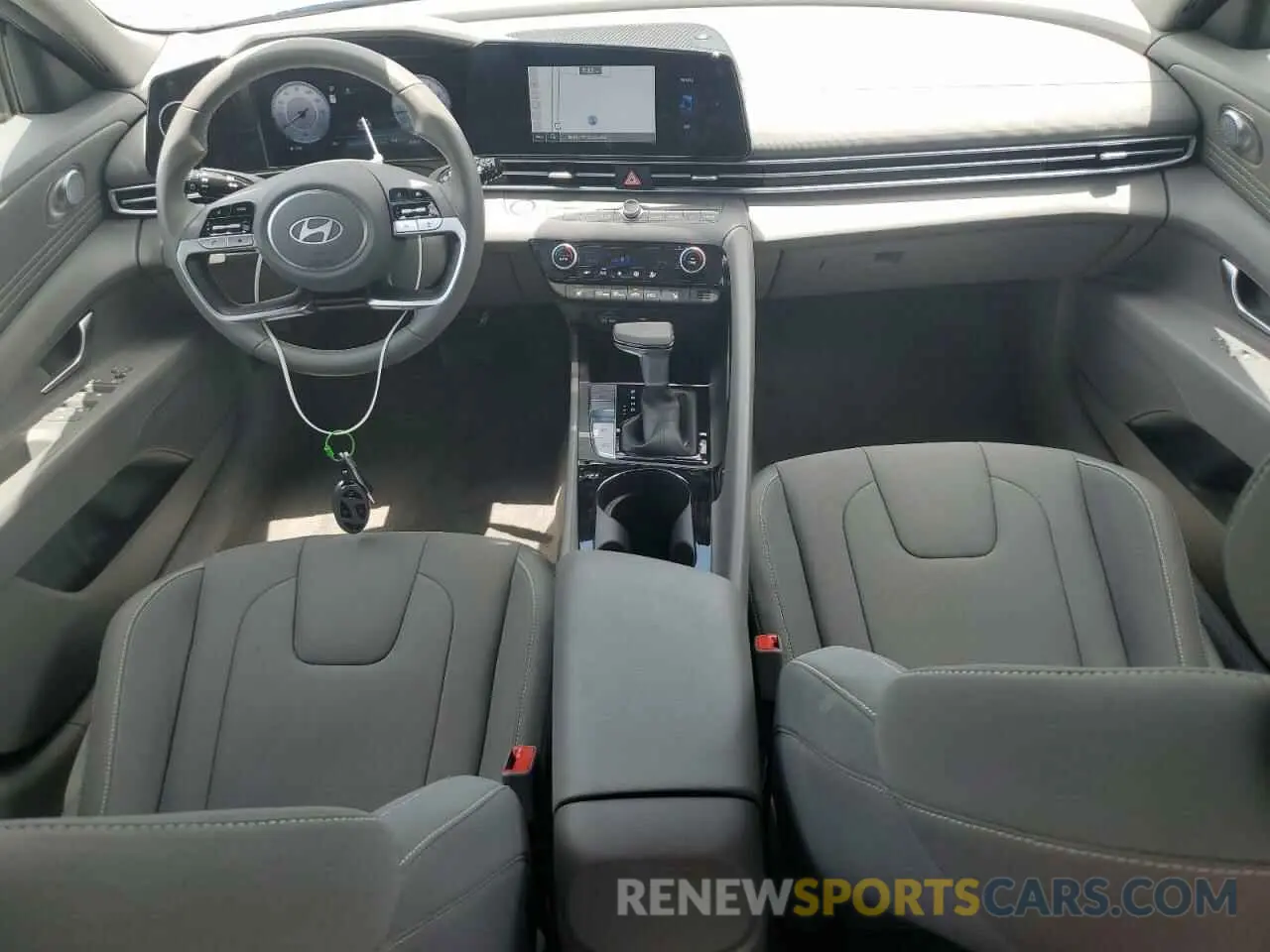 8 Photograph of a damaged car KMHLS4DG7SU880563 HYUNDAI ELANTRA 2025