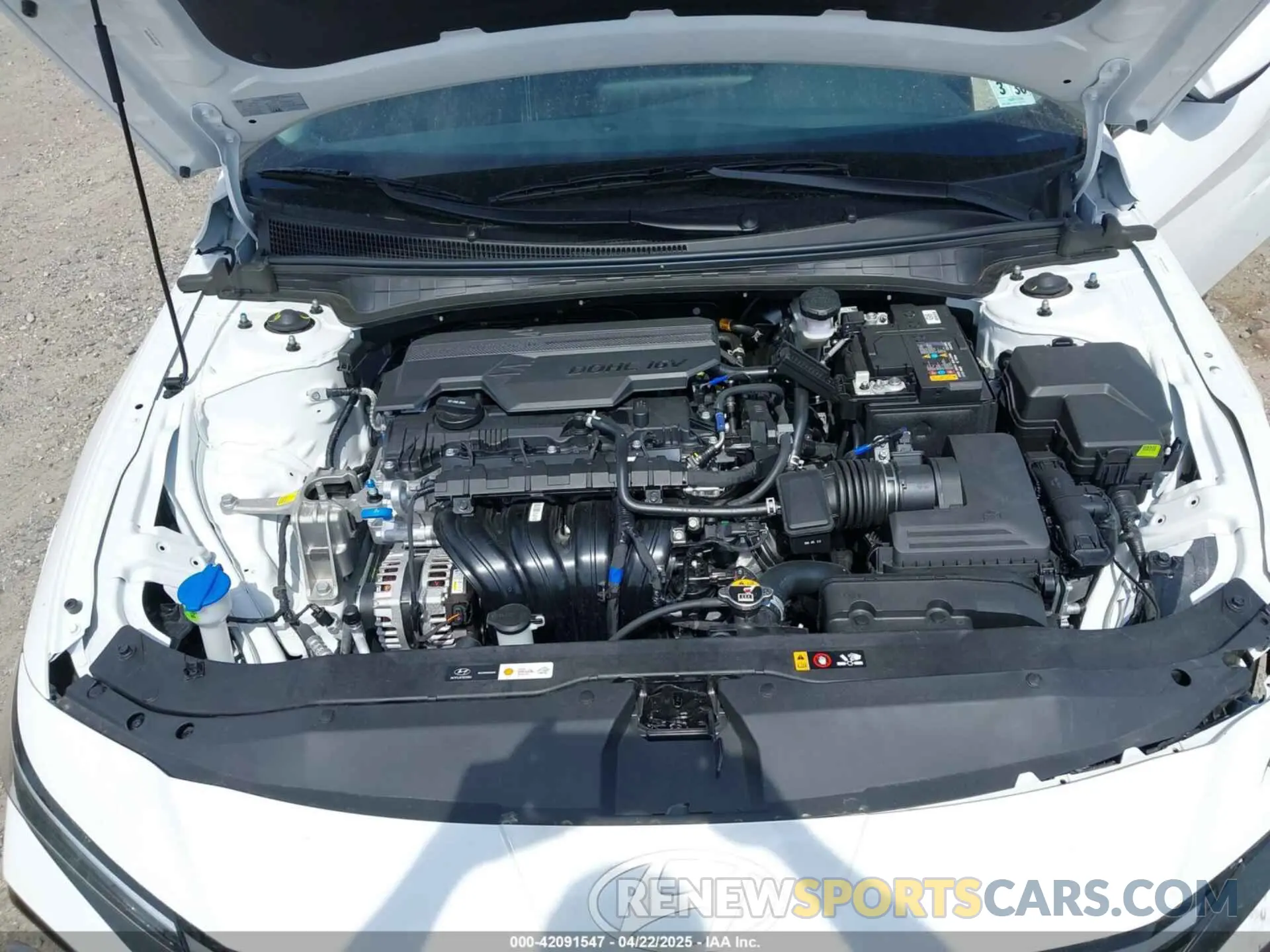 10 Photograph of a damaged car KMHLS4DG7SU913965 HYUNDAI ELANTRA 2025