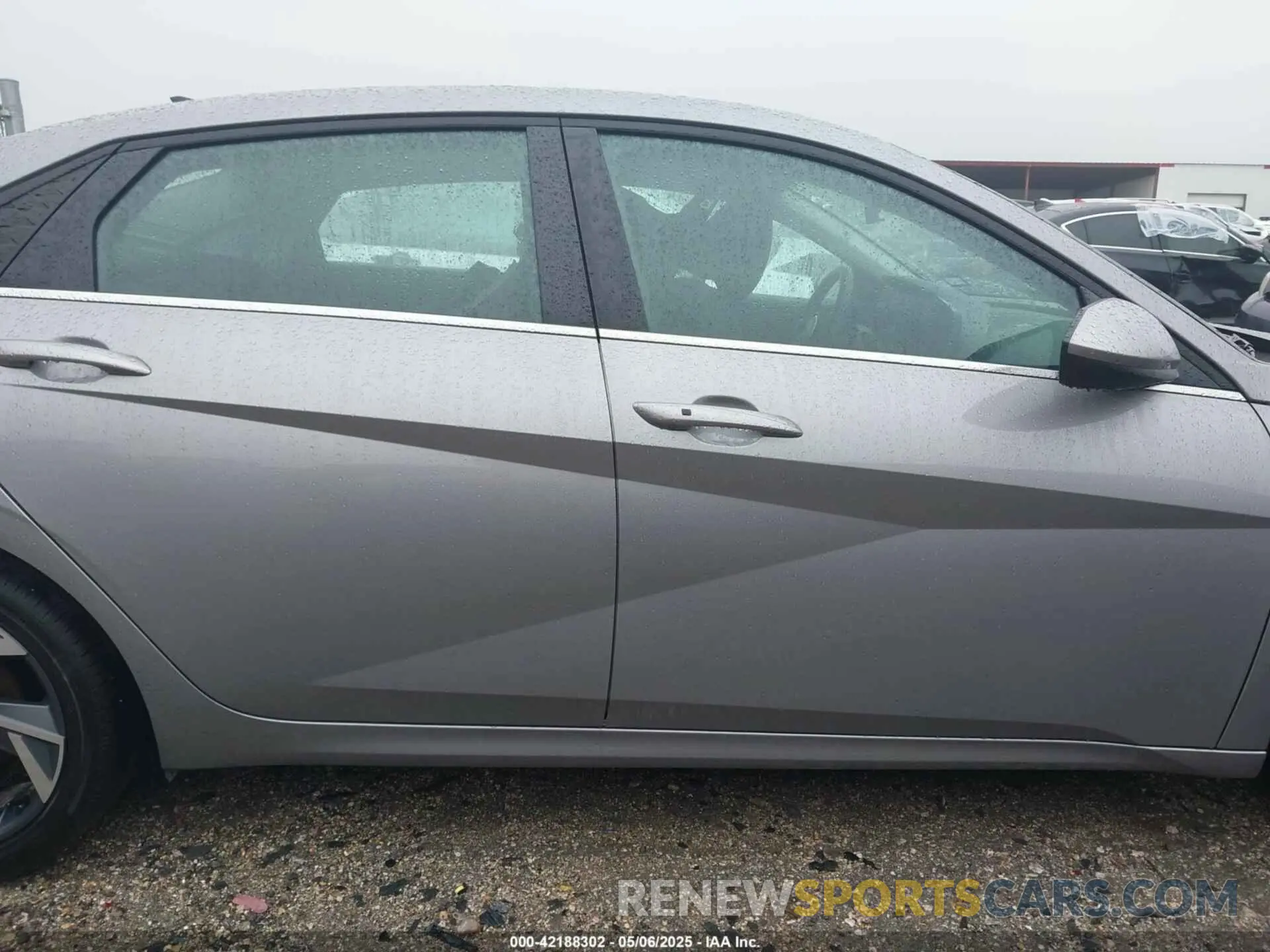 14 Photograph of a damaged car KMHLS4DG7SU952152 HYUNDAI ELANTRA 2025