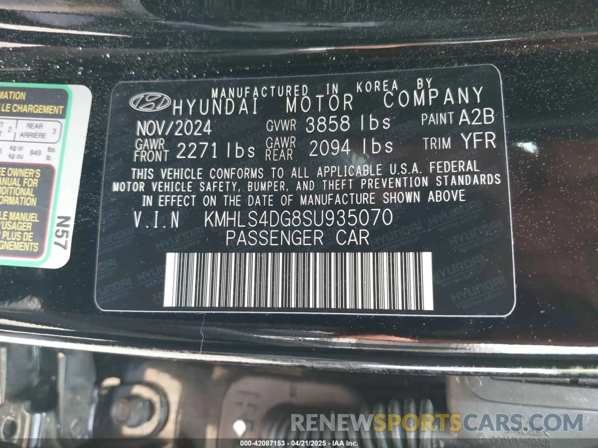 9 Photograph of a damaged car KMHLS4DG8SU935070 HYUNDAI ELANTRA 2025