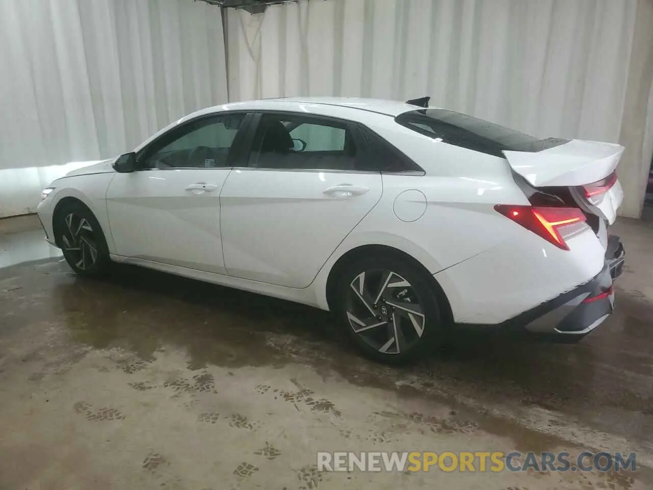 2 Photograph of a damaged car KMHLS4DG8SU946702 HYUNDAI ELANTRA 2025