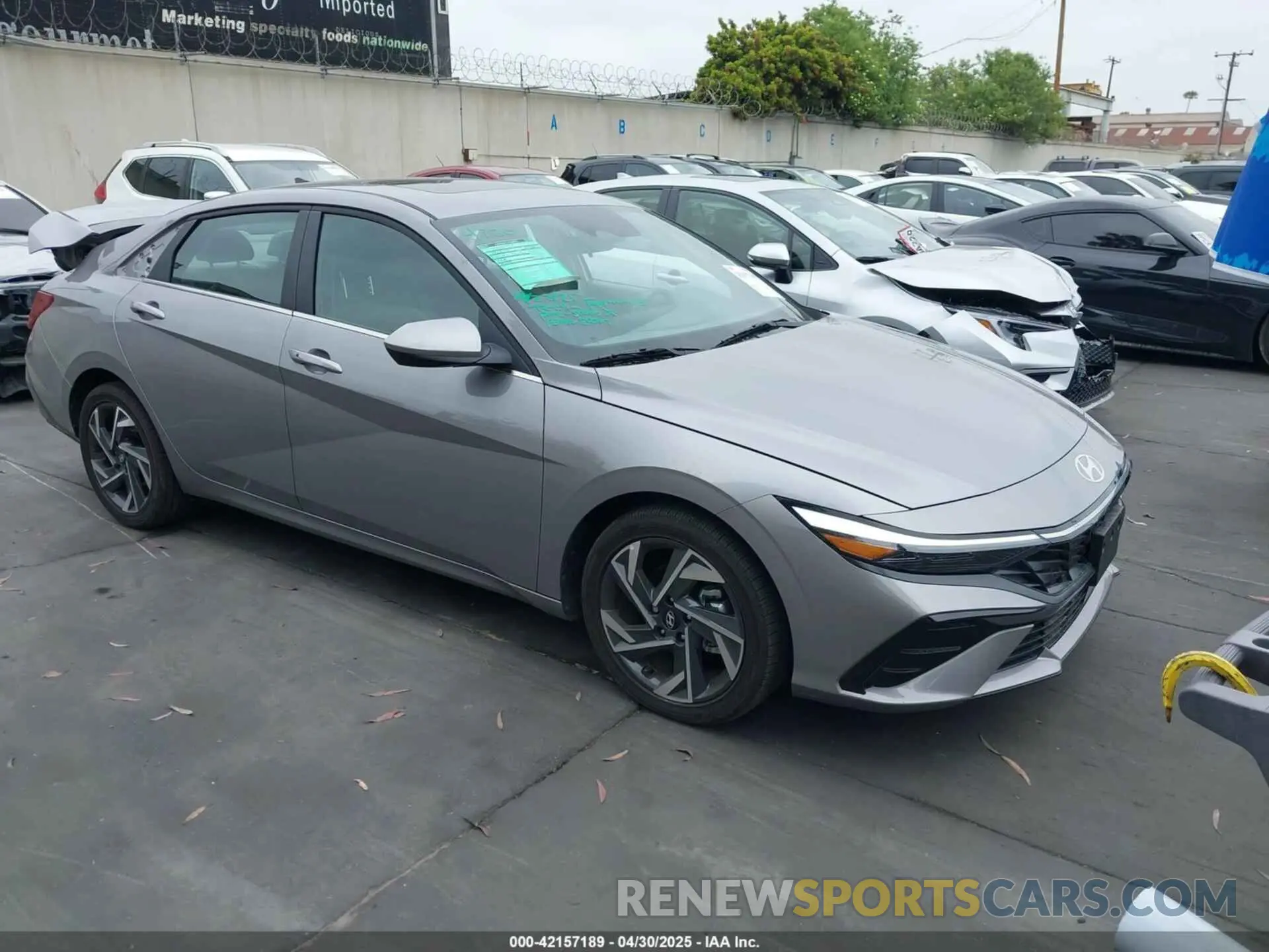 1 Photograph of a damaged car KMHLS4DG9SU895033 HYUNDAI ELANTRA 2025
