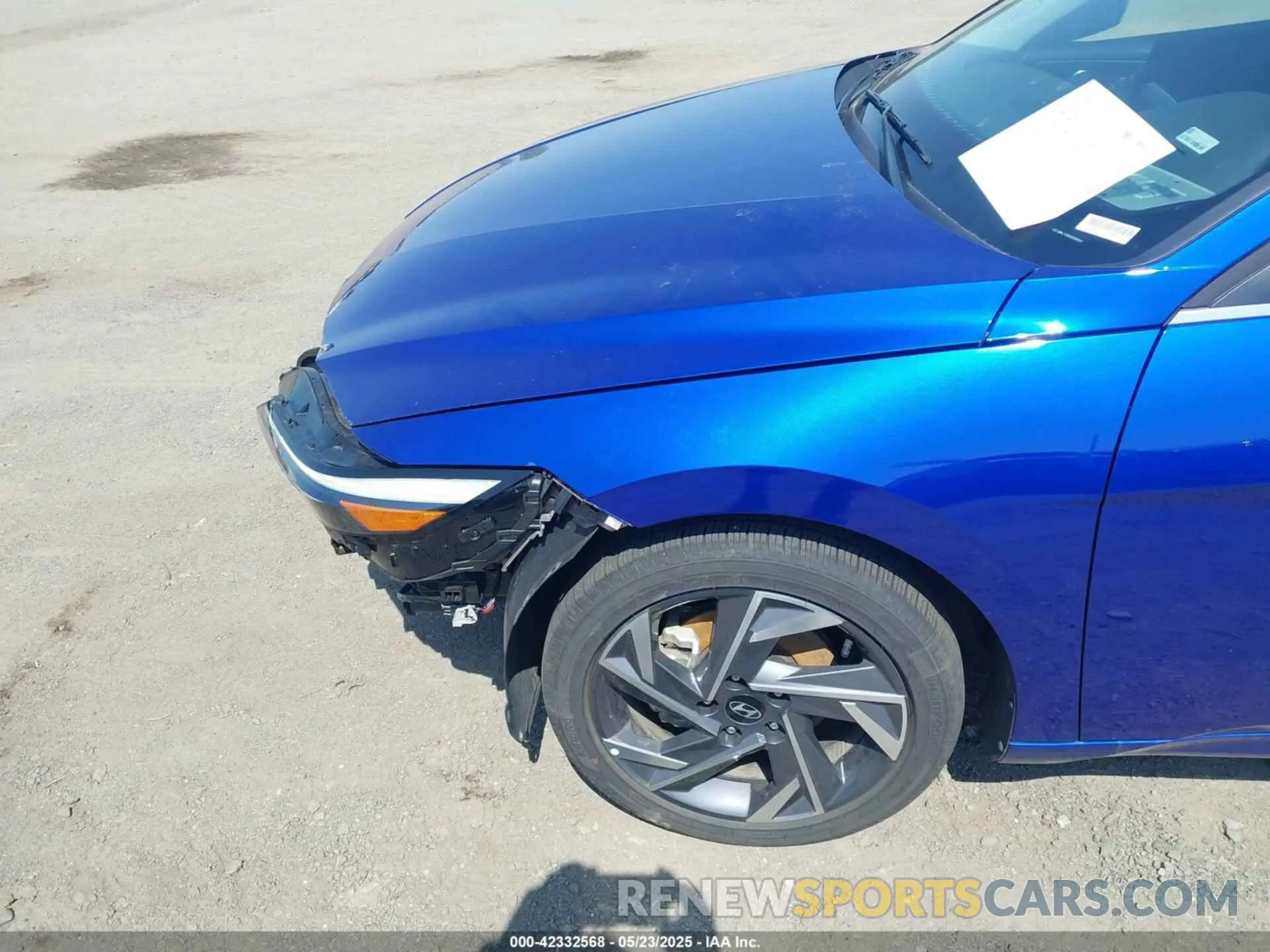 18 Photograph of a damaged car KMHLS4DG9SU898434 HYUNDAI ELANTRA 2025