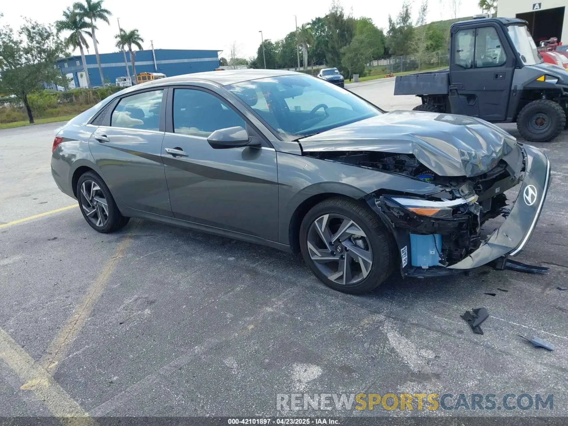 1 Photograph of a damaged car KMHLS4DG9SU905768 HYUNDAI ELANTRA 2025