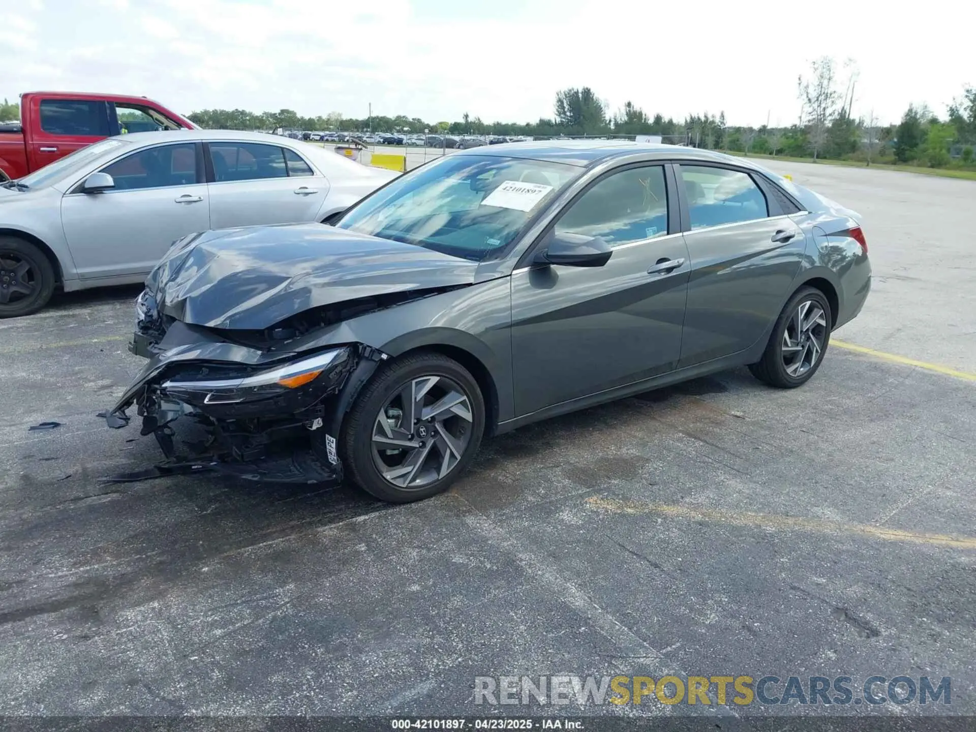 2 Photograph of a damaged car KMHLS4DG9SU905768 HYUNDAI ELANTRA 2025