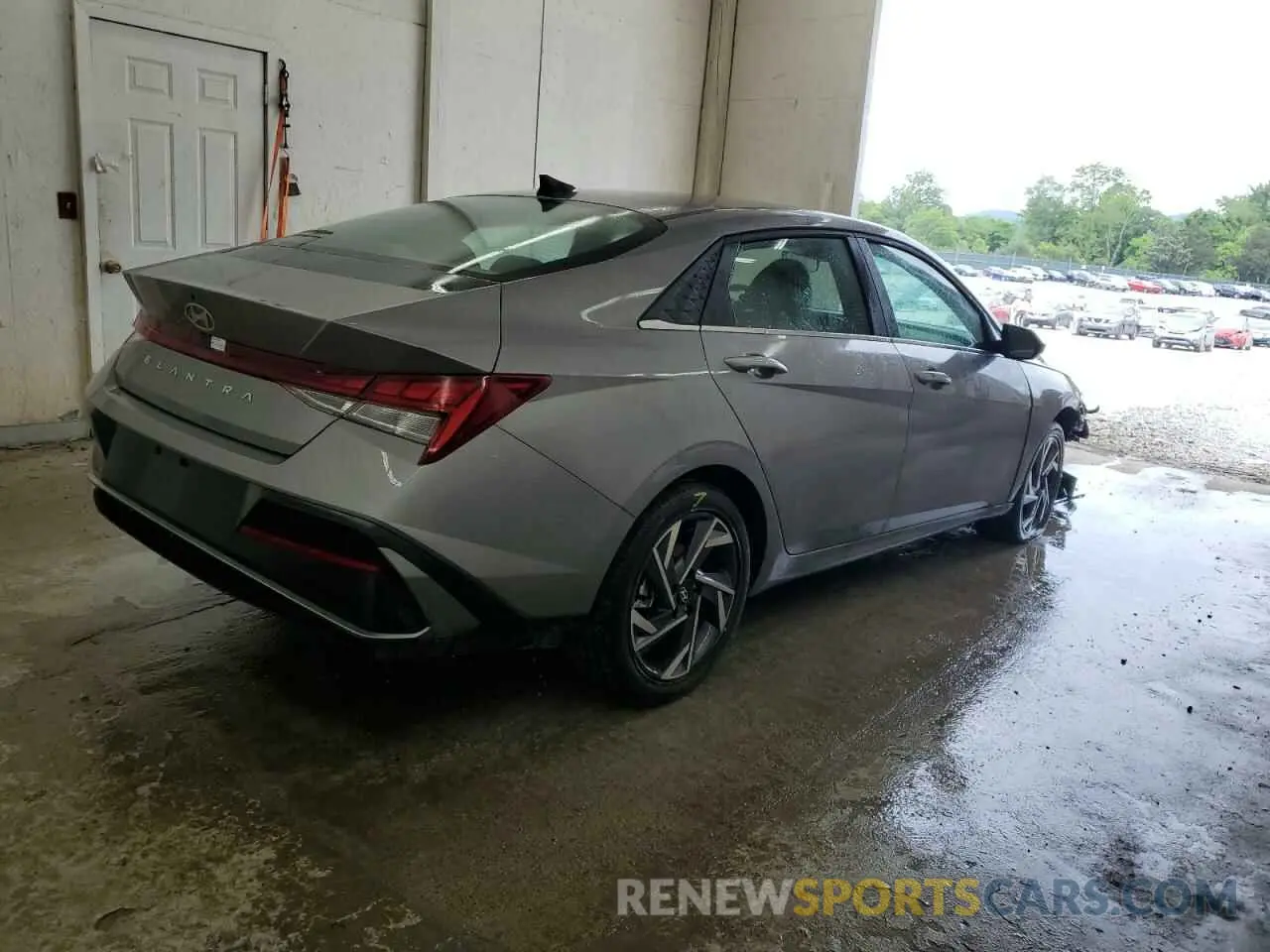 3 Photograph of a damaged car KMHLS4DG9SU935983 HYUNDAI ELANTRA 2025