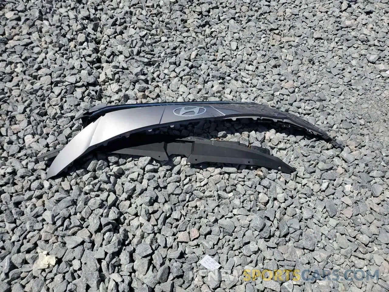12 Photograph of a damaged car KMHLS4DG9SU943131 HYUNDAI ELANTRA 2025