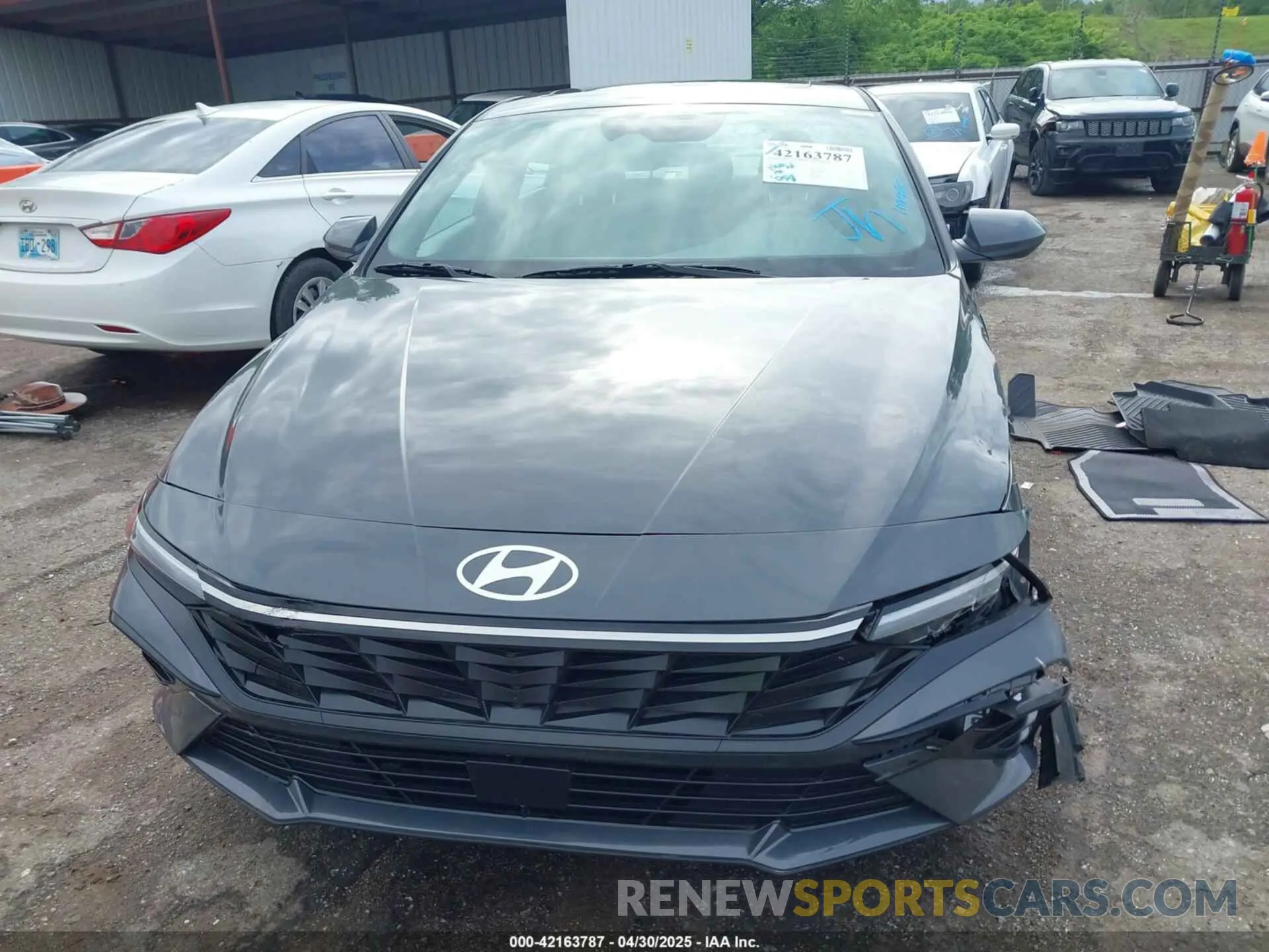 11 Photograph of a damaged car KMHLS4DG9SU952329 HYUNDAI ELANTRA 2025