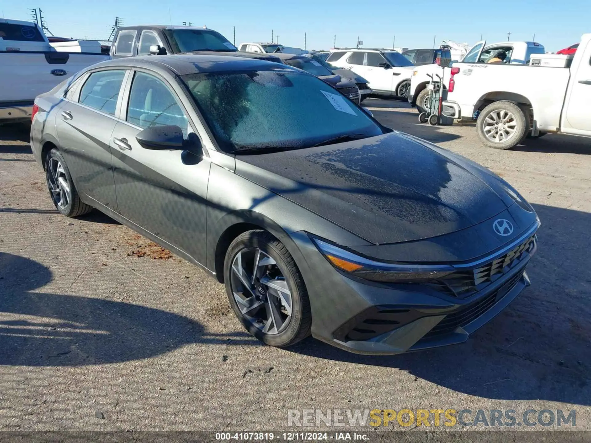 1 Photograph of a damaged car KMHLS4DGXSU861568 HYUNDAI ELANTRA 2025