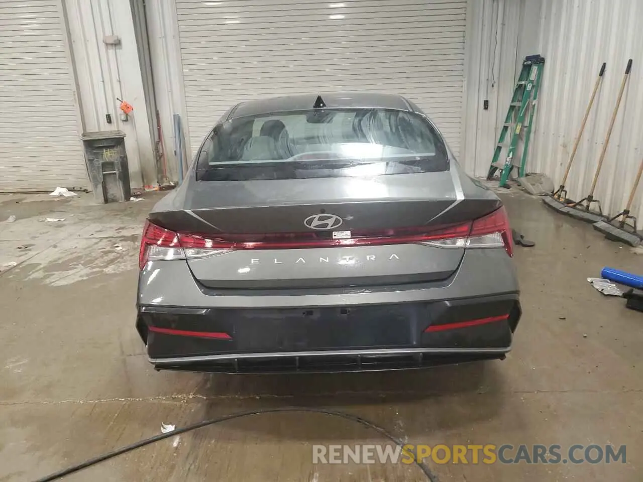 6 Photograph of a damaged car KMHLS4DGXSU862350 HYUNDAI ELANTRA 2025